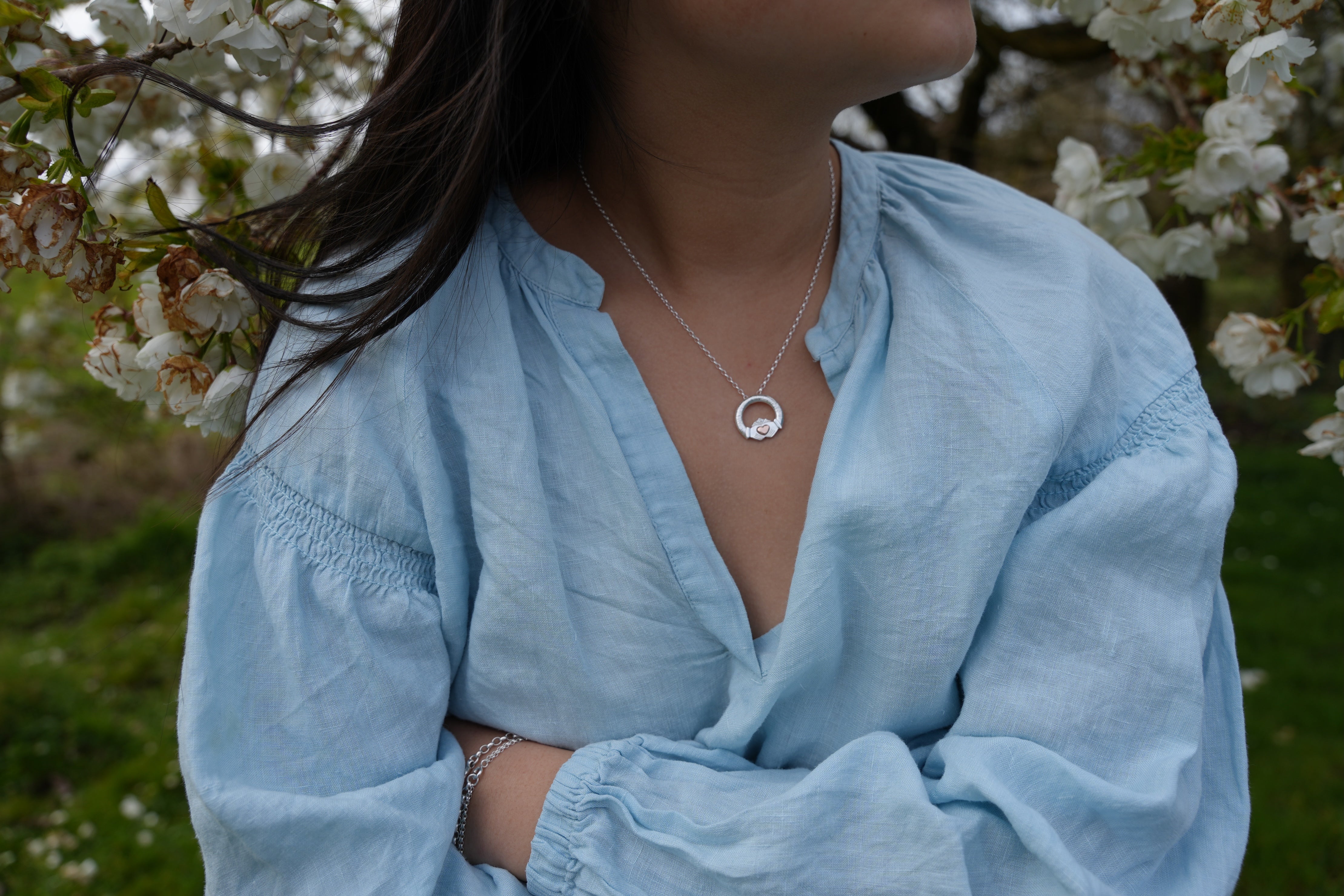 Ériu | Claddagh Sterling Silver with Solid Rose Gold Heart Pendant