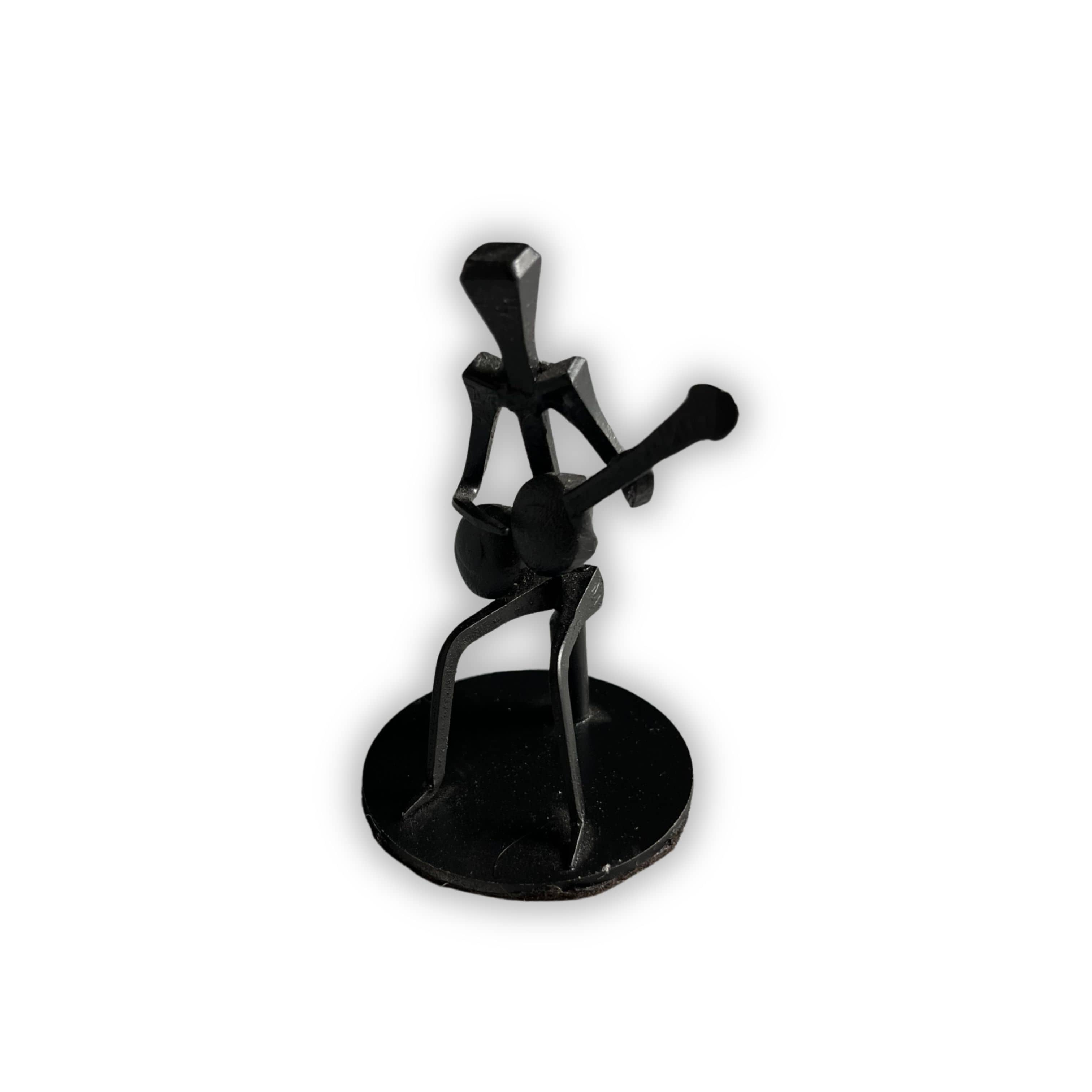 Carna NailCraft Guitarist | Nail Sculptures