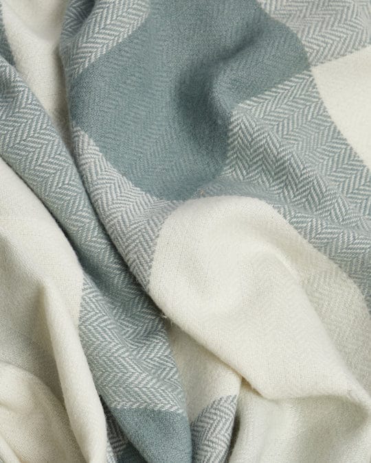 Foxford Throws & Blankets Aille | Lambswool Throw