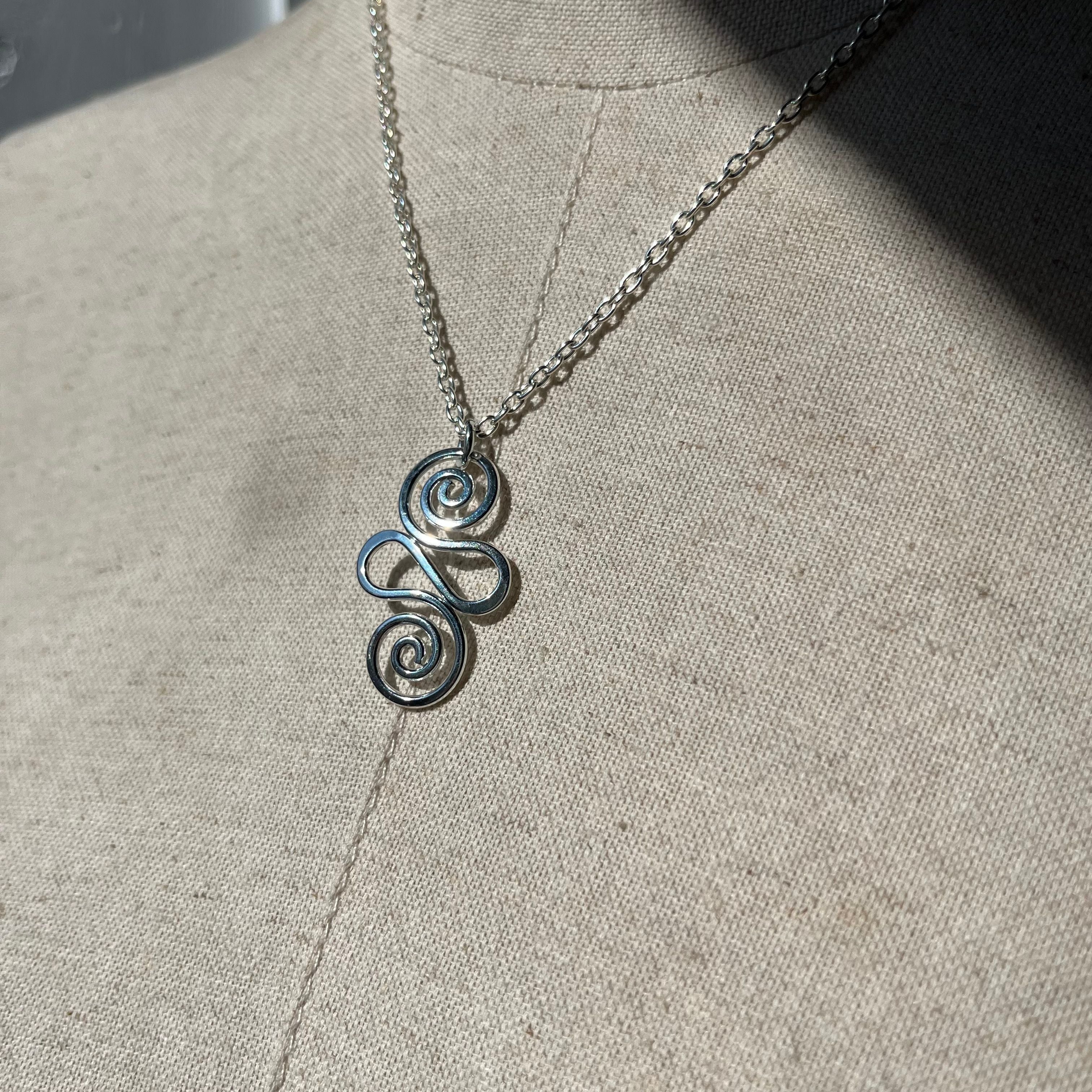 Double Comb Snail | Pendant
