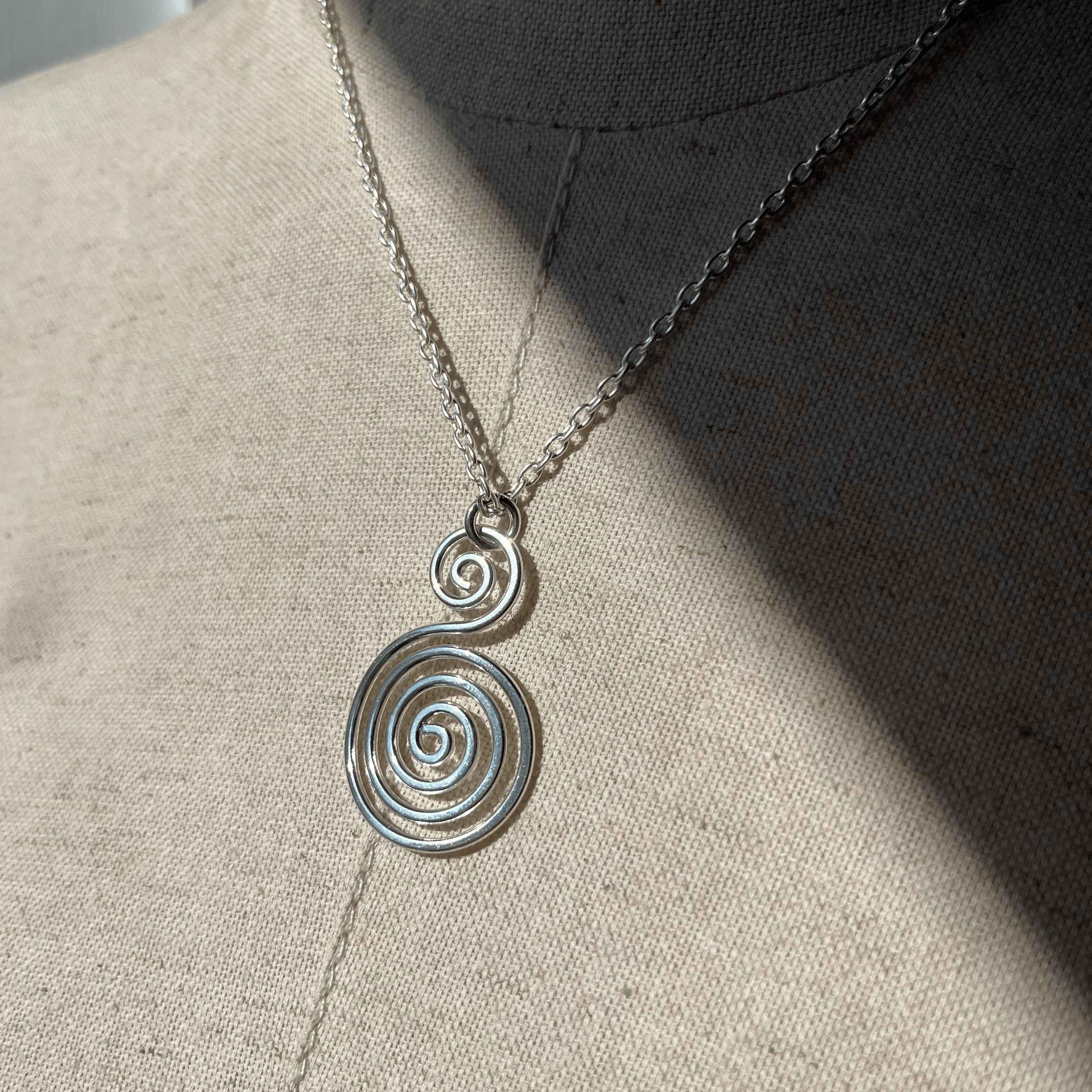 Double Snail | Pendant