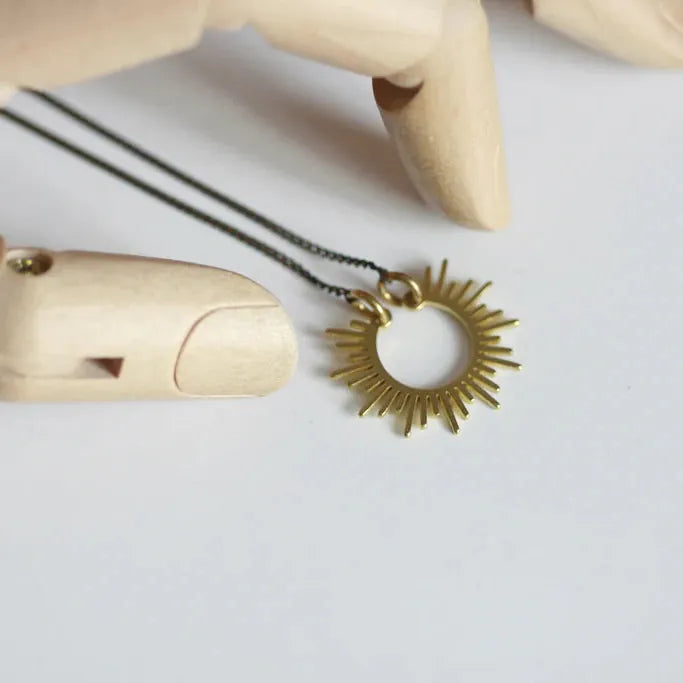Kaiko Brass Starburst | Delicate Necklace