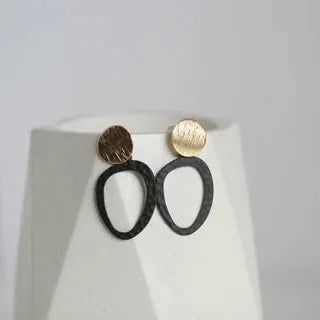 Kaiko Earrings Black & Gold | Free Form Earrings