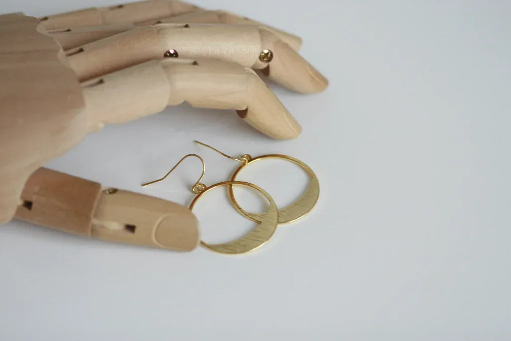 Kaiko Earrings Delicate geometric | Circular Drop Earrings
