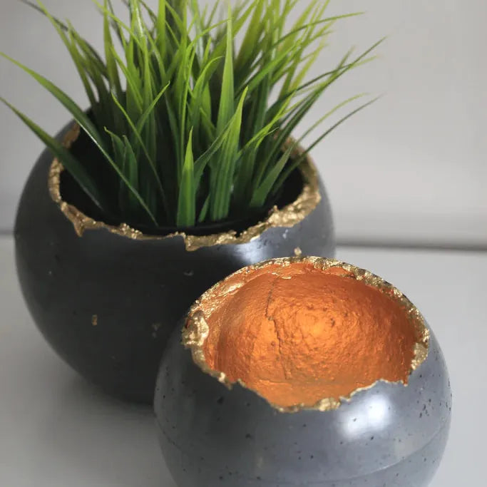 Kaiko Homewares Charcoal Grey & Gold | Concrete Bowl