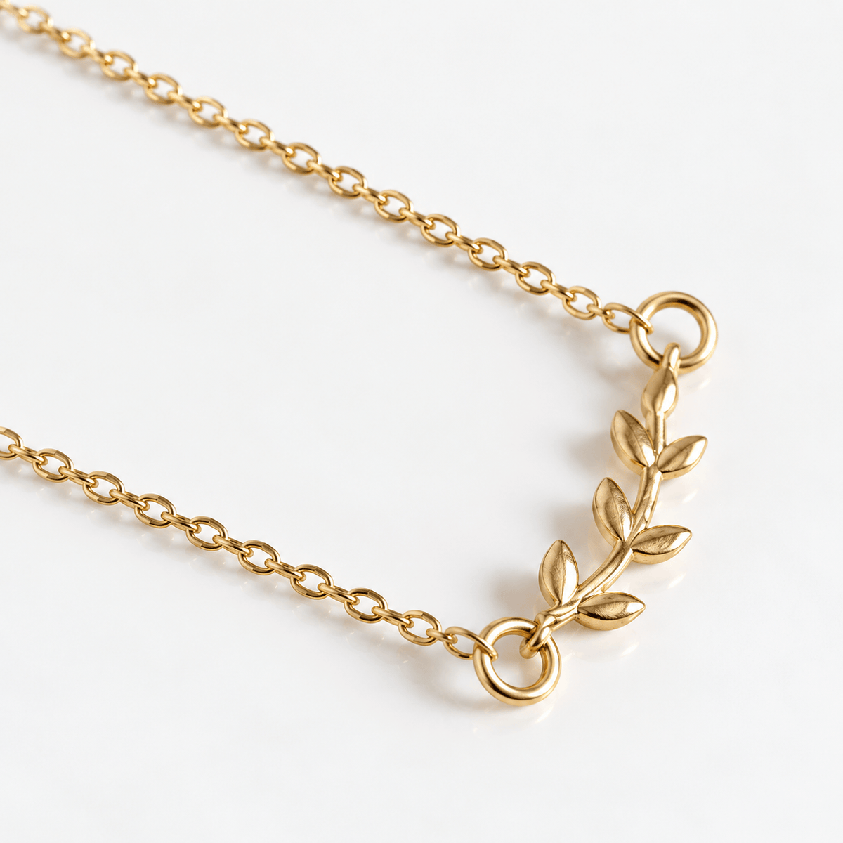 Kaiko Pendants/Necklaces Leaf Gold plated | Delicate Necklace