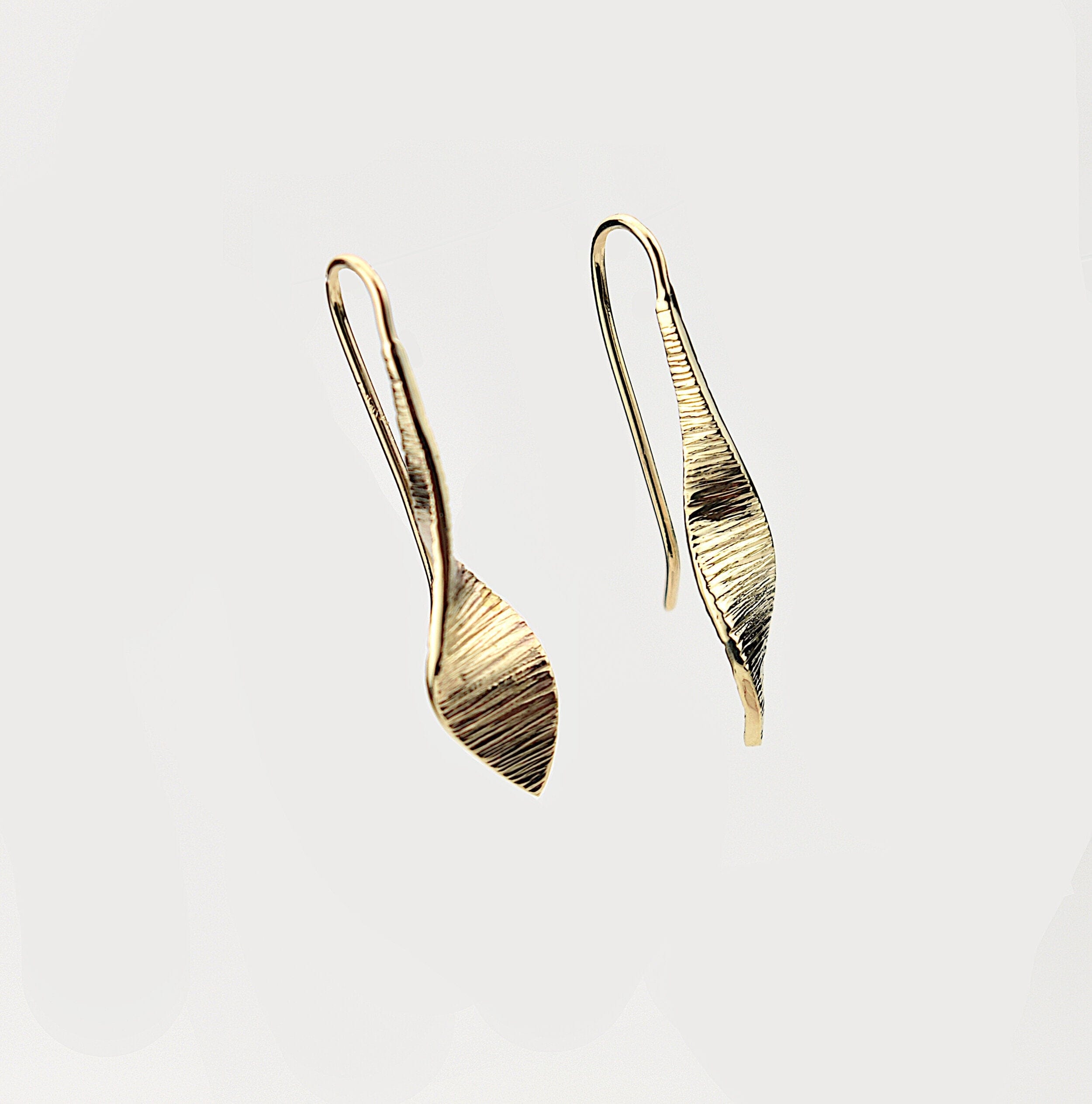 Martina Hamilton Earrings Bean Rí | 9ct Solid Gold Drop Earrings Large