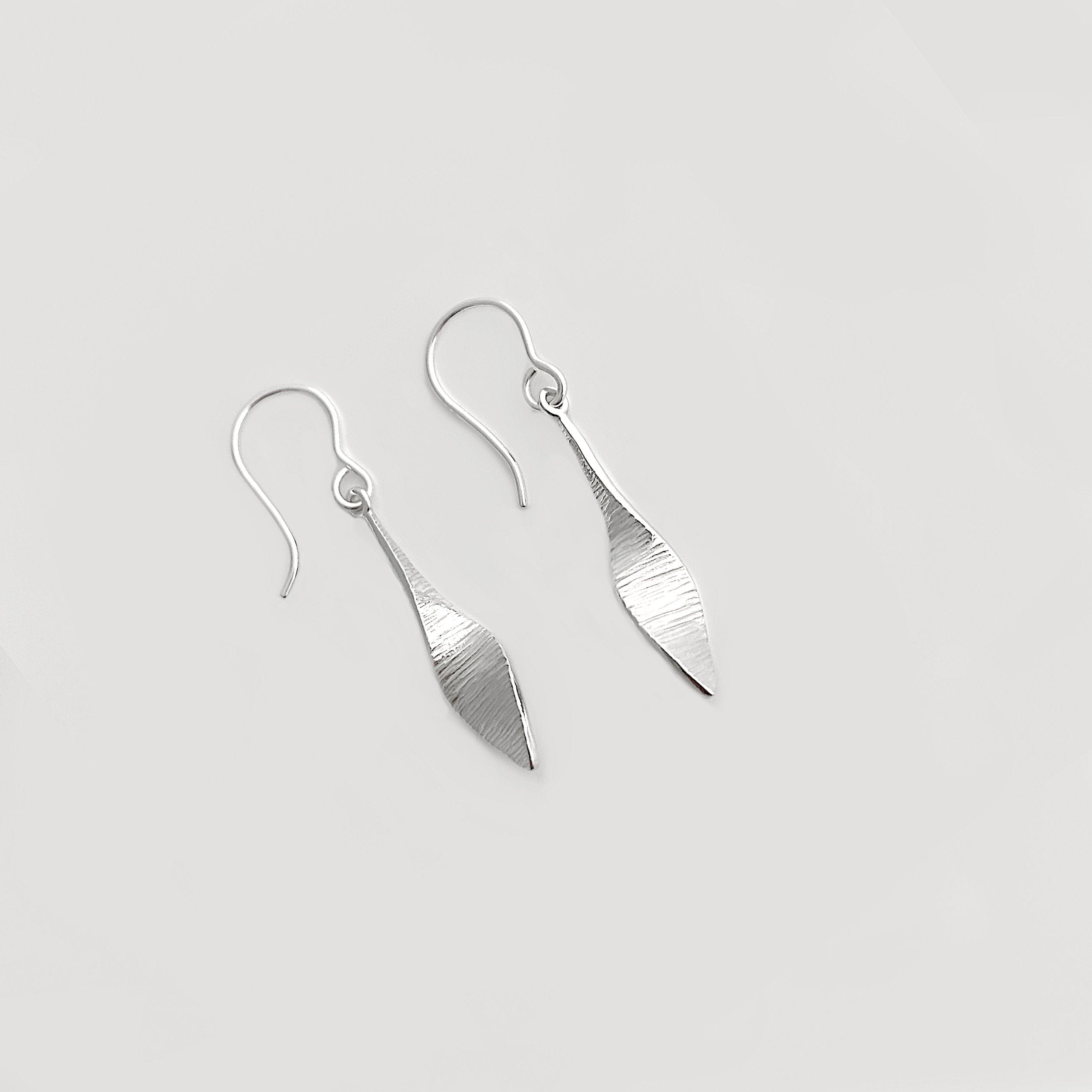 Martina Hamilton Earrings Bean Rí | Sterling Silver Loose Drop Earrings Medium