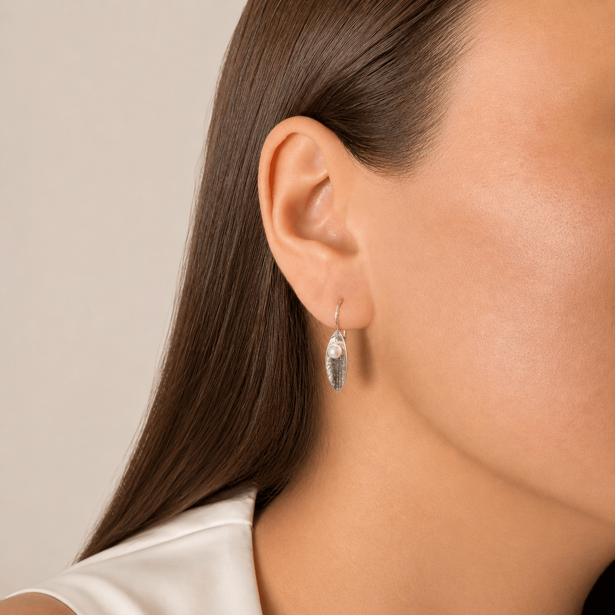 Martina Hamilton Earrings Leaf | Sterling Silver and Pearl Drop Earrings Medium