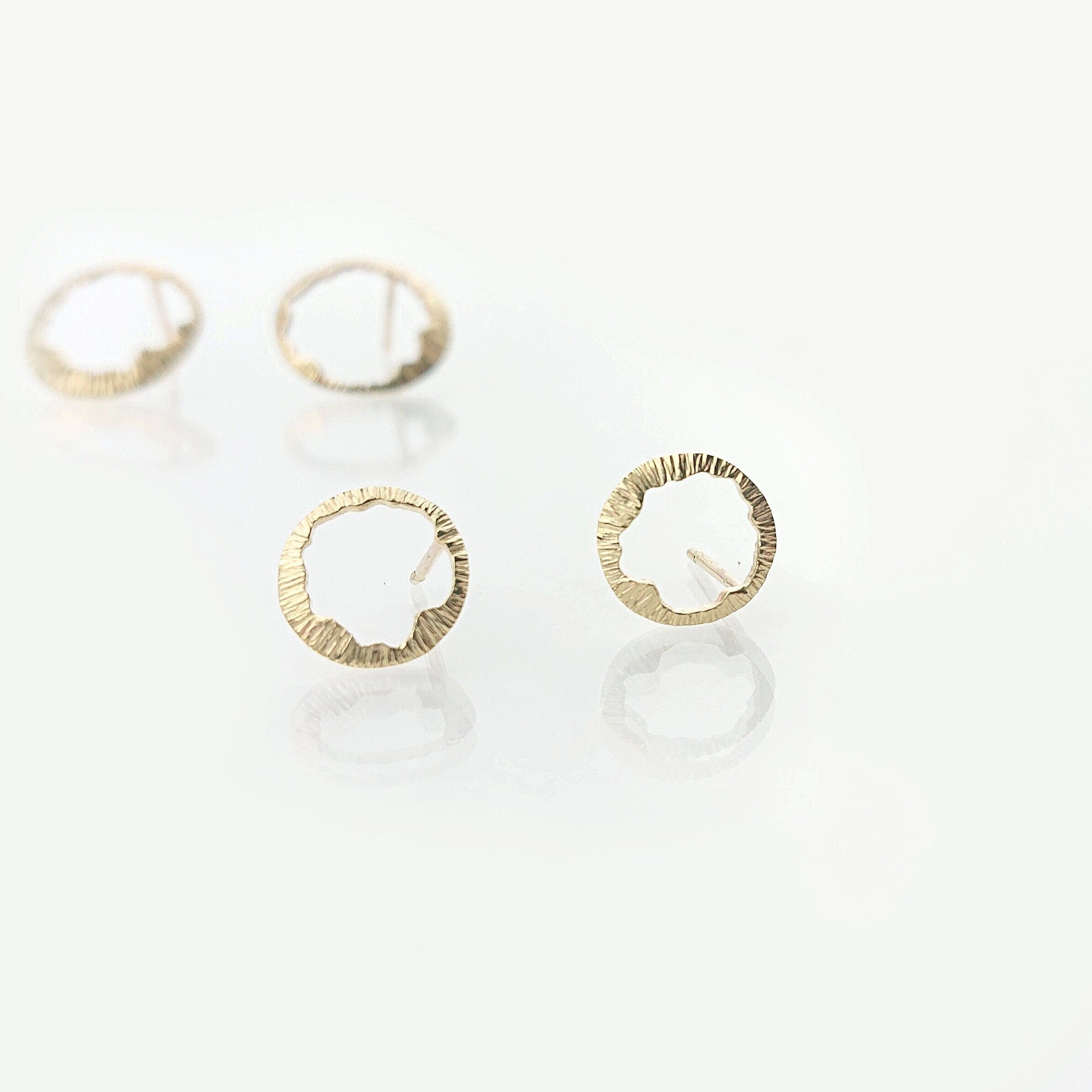 Martina Hamilton Earrings Shell | 9ct Solid Gold Stud Earrings Petite