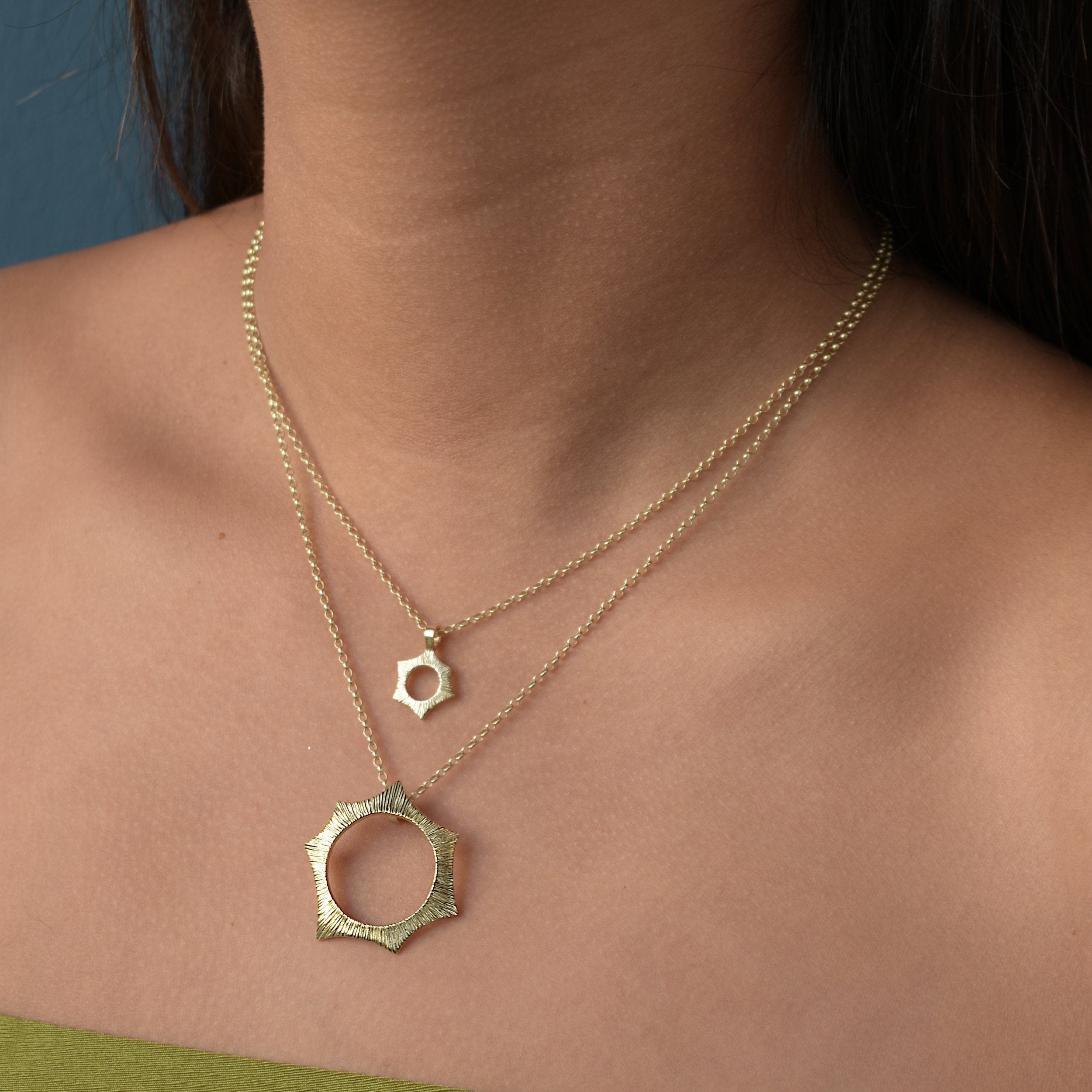 Martina Hamilton Pendants/Necklaces Ériu | 9ct Solid Gold Pendant Large