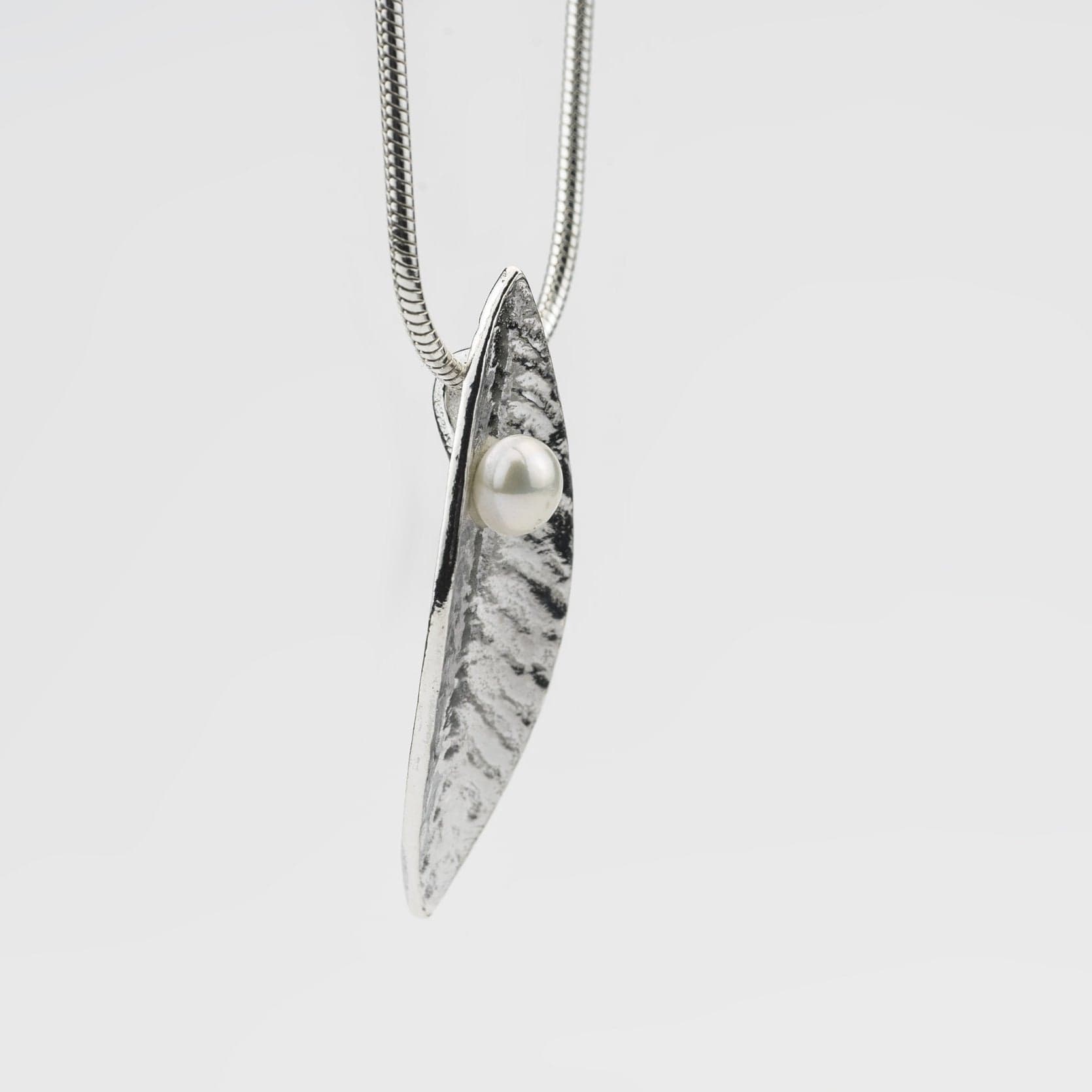Martina Hamilton Leaf | Sterling Silver and Fixed Pearl Pendant