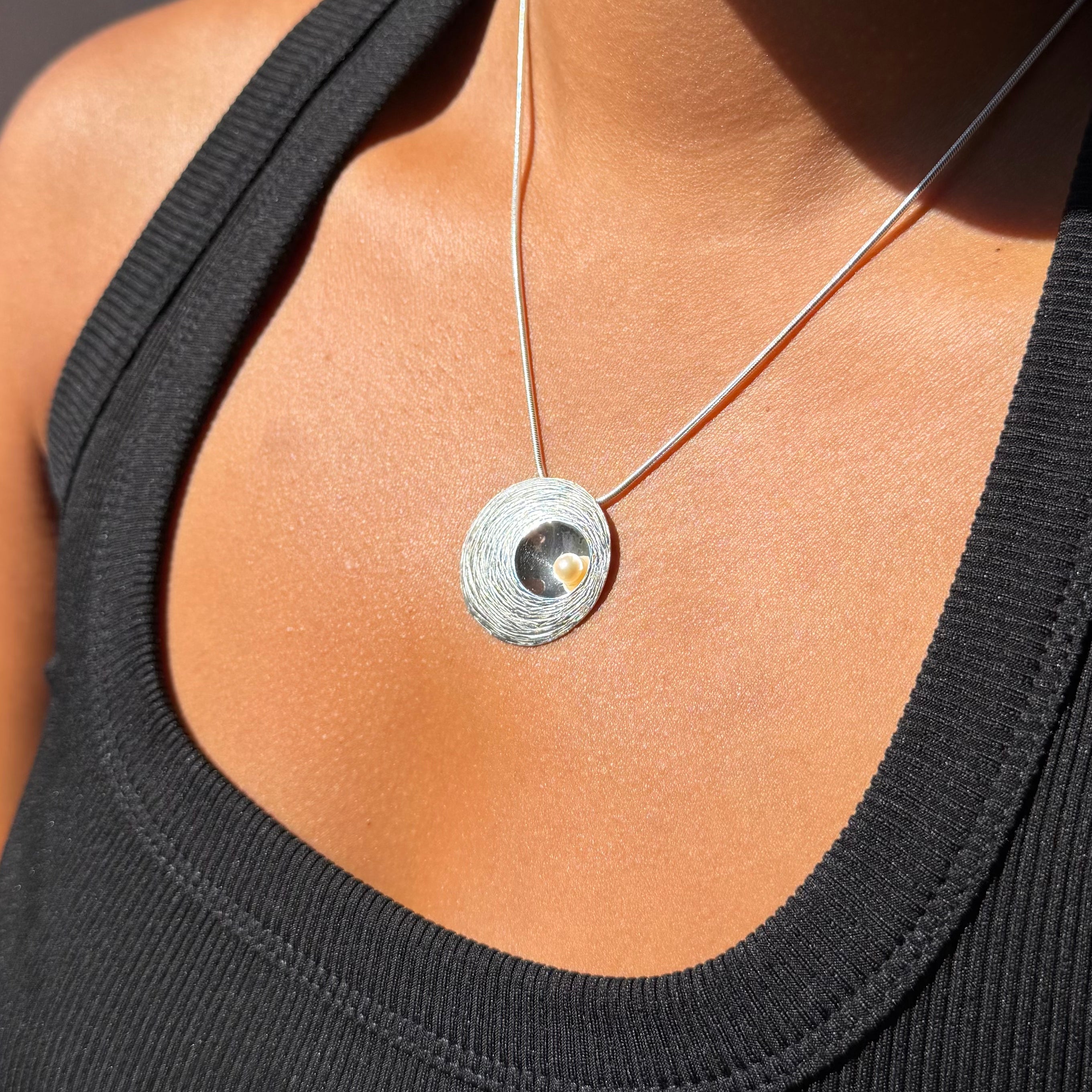 Martina Hamilton Pendants/Necklaces Oyster Pearl | Sterling Silver and Pearl Pendant Large