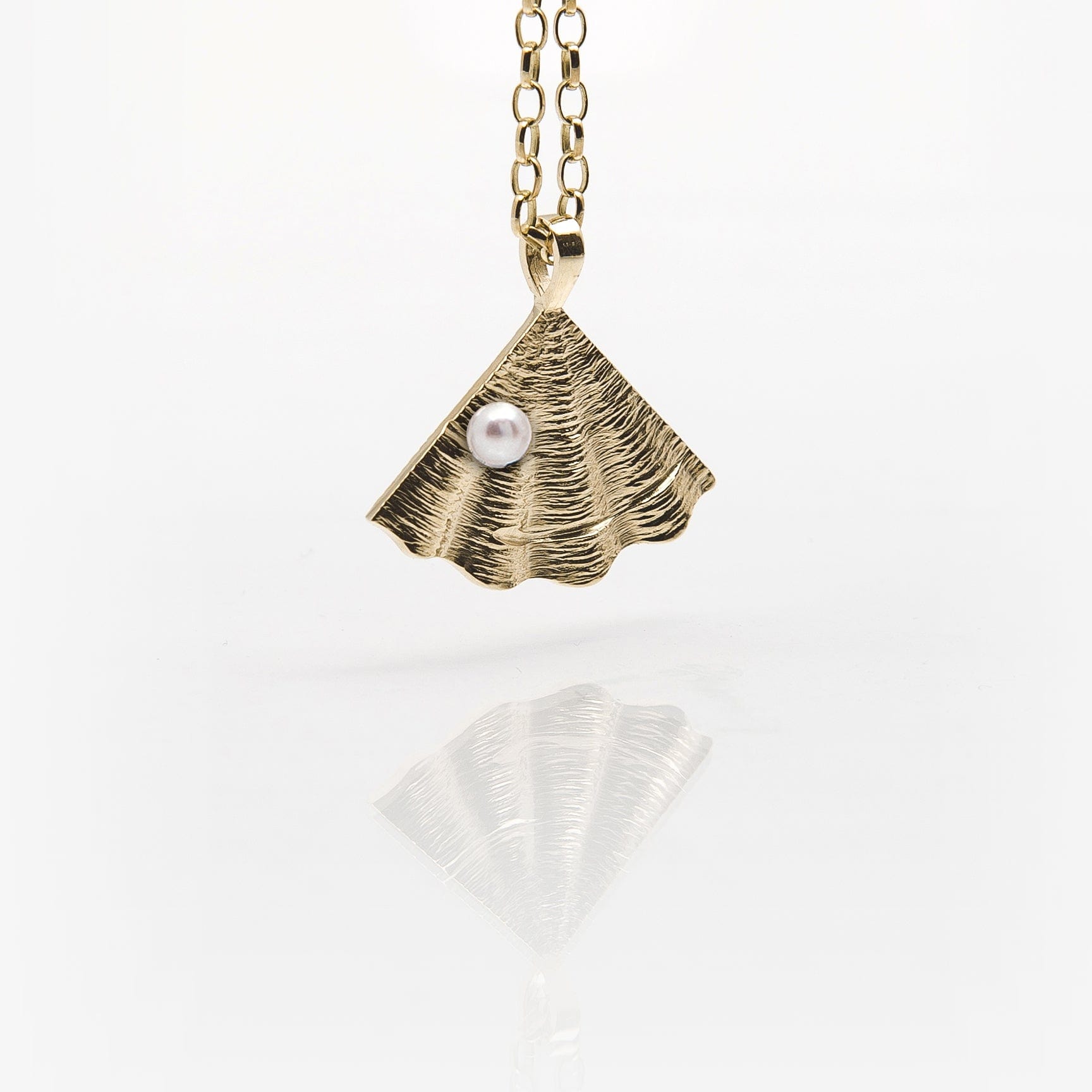 Martina Hamilton Pendants/Necklaces Shore | 9ct Solid Gold and Pearl Pendant