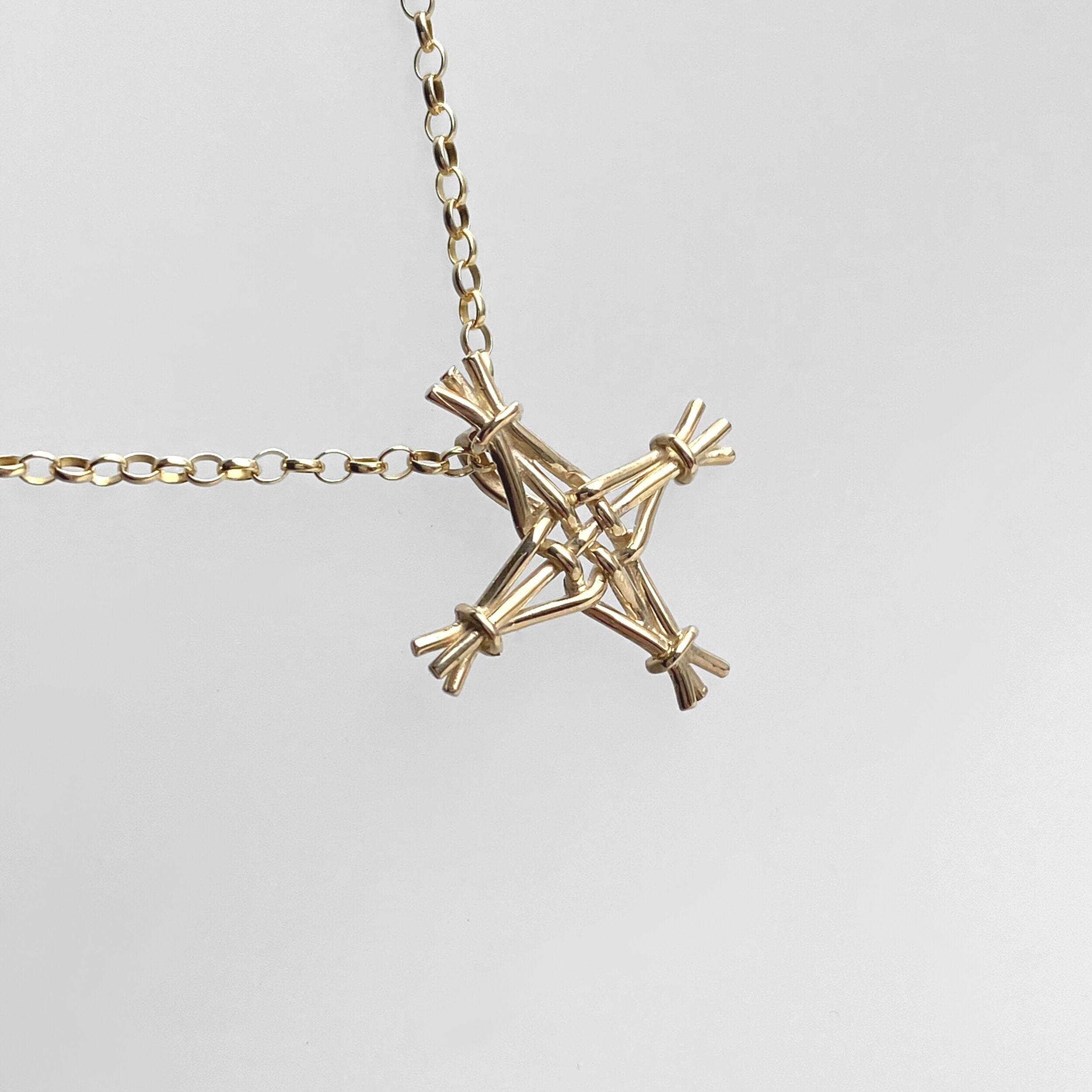 Martina Hamilton Pendants/Necklaces St. Brigid Cross | 9ct Solid Gold Woven Reed Pendant Small