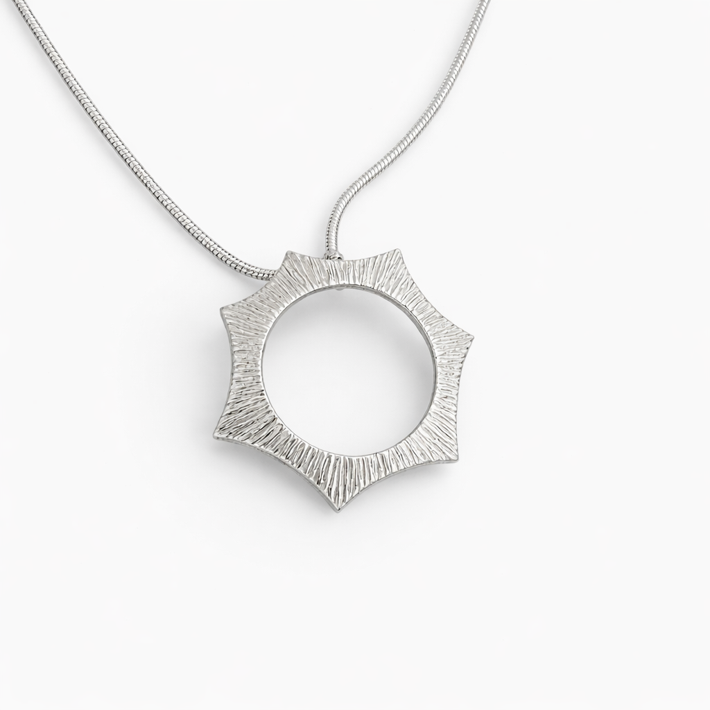 Ériu | Sterling Silver Pendant Large