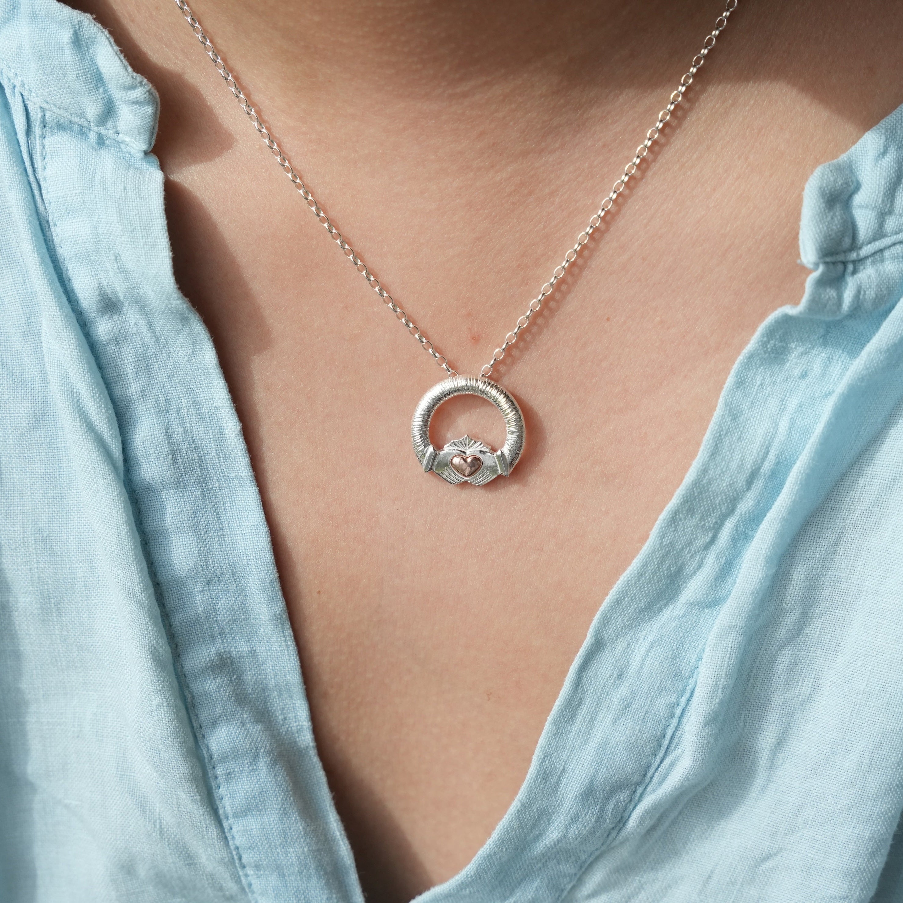 Ériu | Claddagh Sterling Silver with Solid Rose Gold Heart Pendant