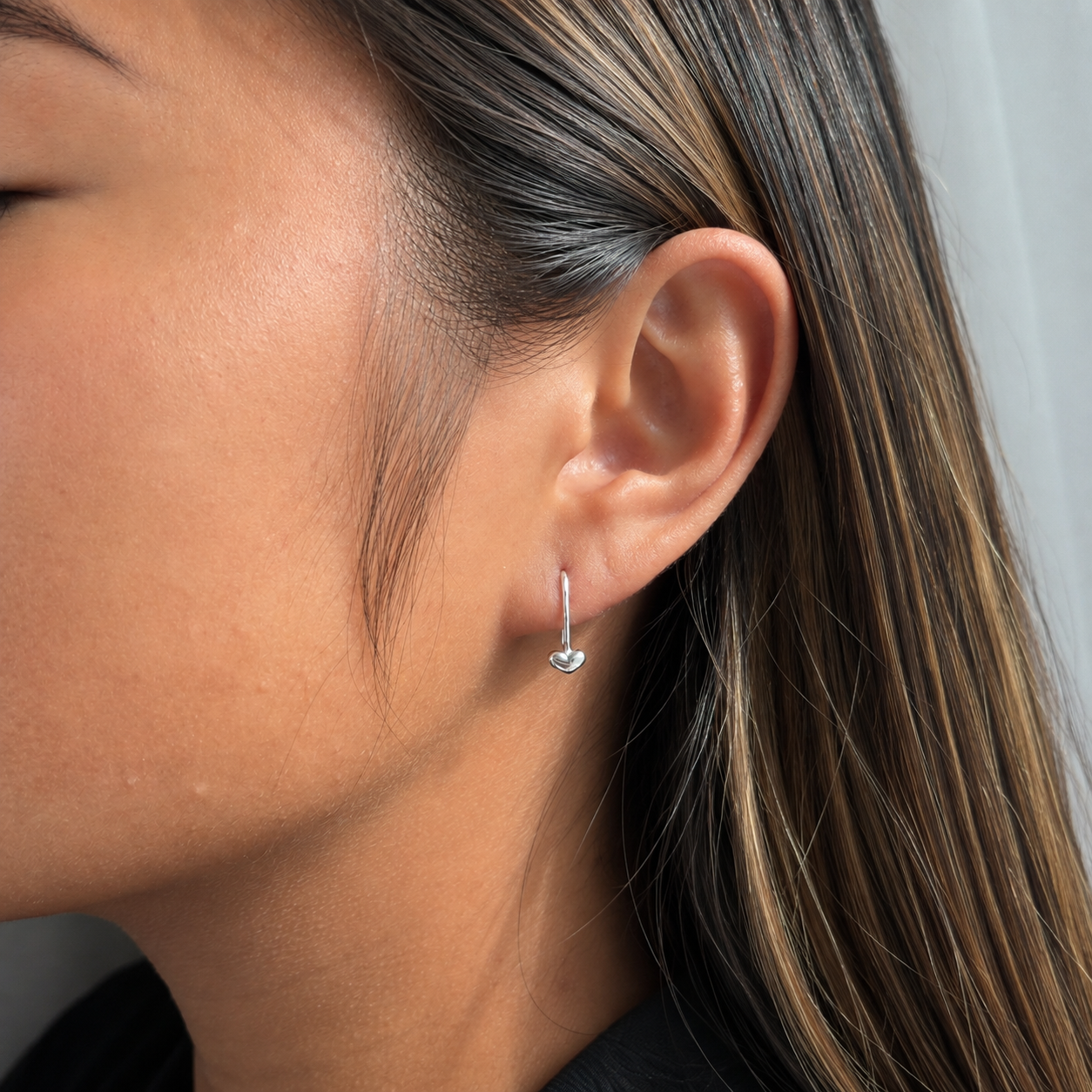 Ériu | Heart Silver Drop Earring Short