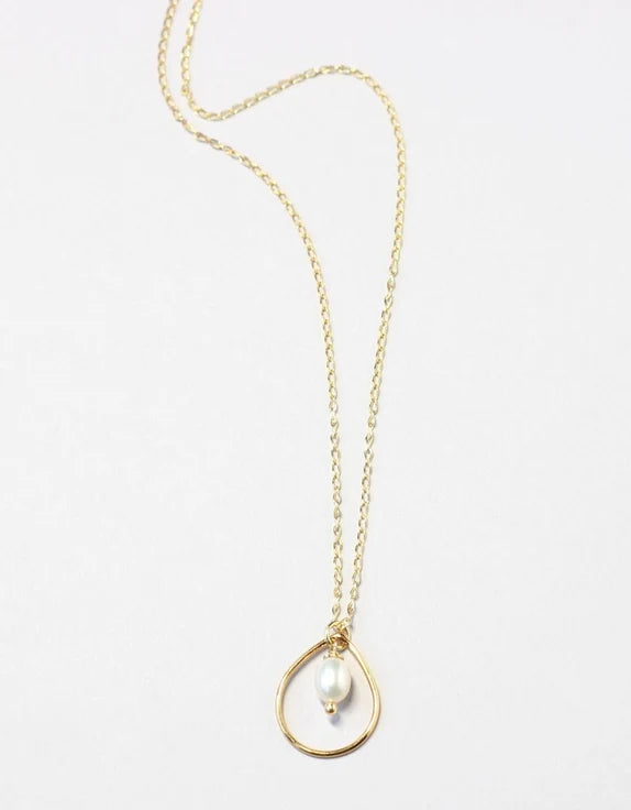 Gold Pendant Necklace | Tear Drop Pearl
