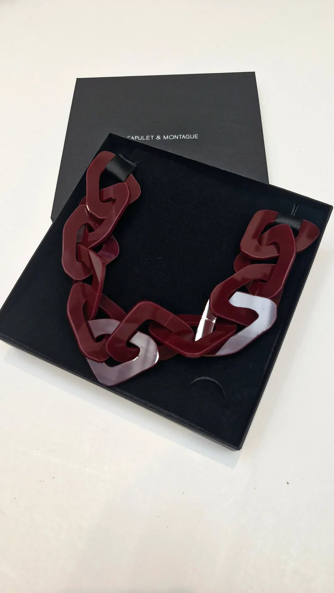 Capulet & Montague Pendants/Necklaces Chain Link Necklace | Burgundy