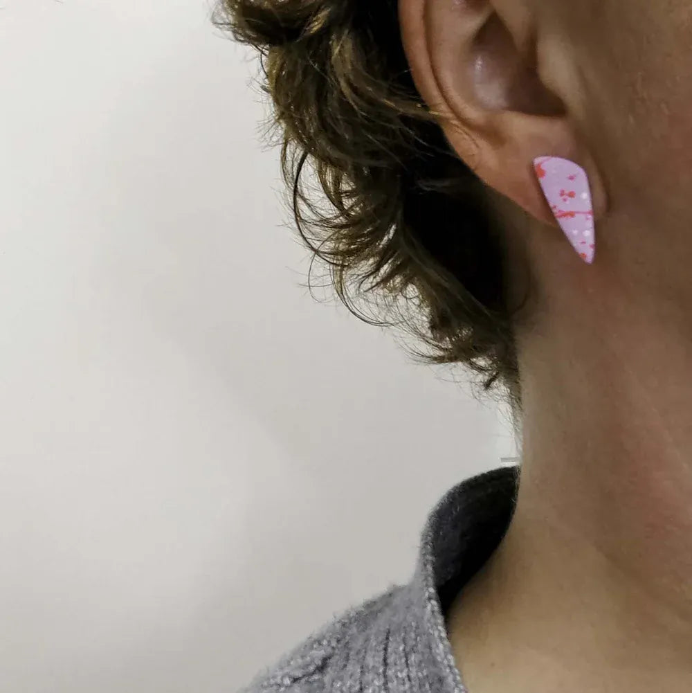 Culu Dagger Lilac Splash | Stud Earrings