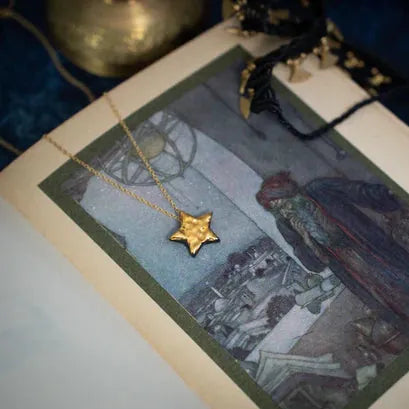 Danu Ceramics Gold | Sparkly Star Necklace