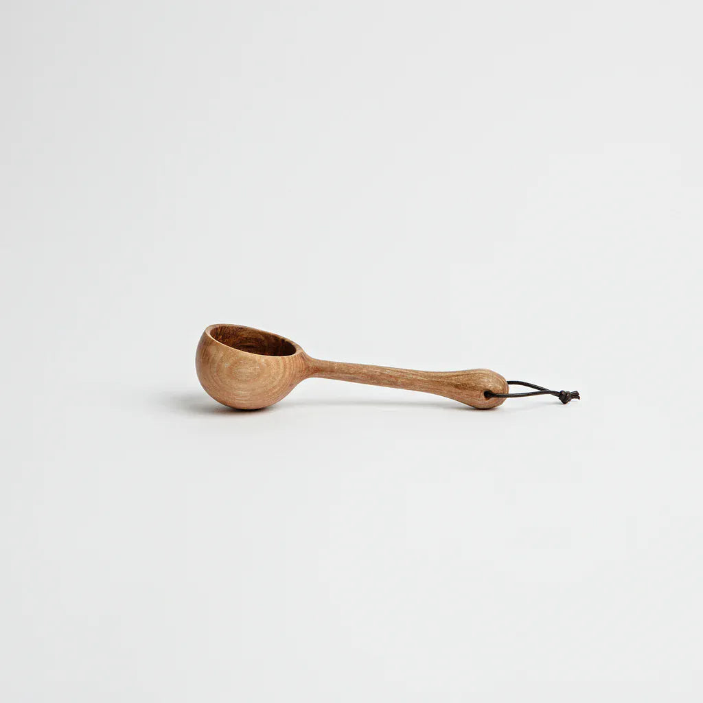 Eoghan Leadbetter Oak | Coffee Scoop