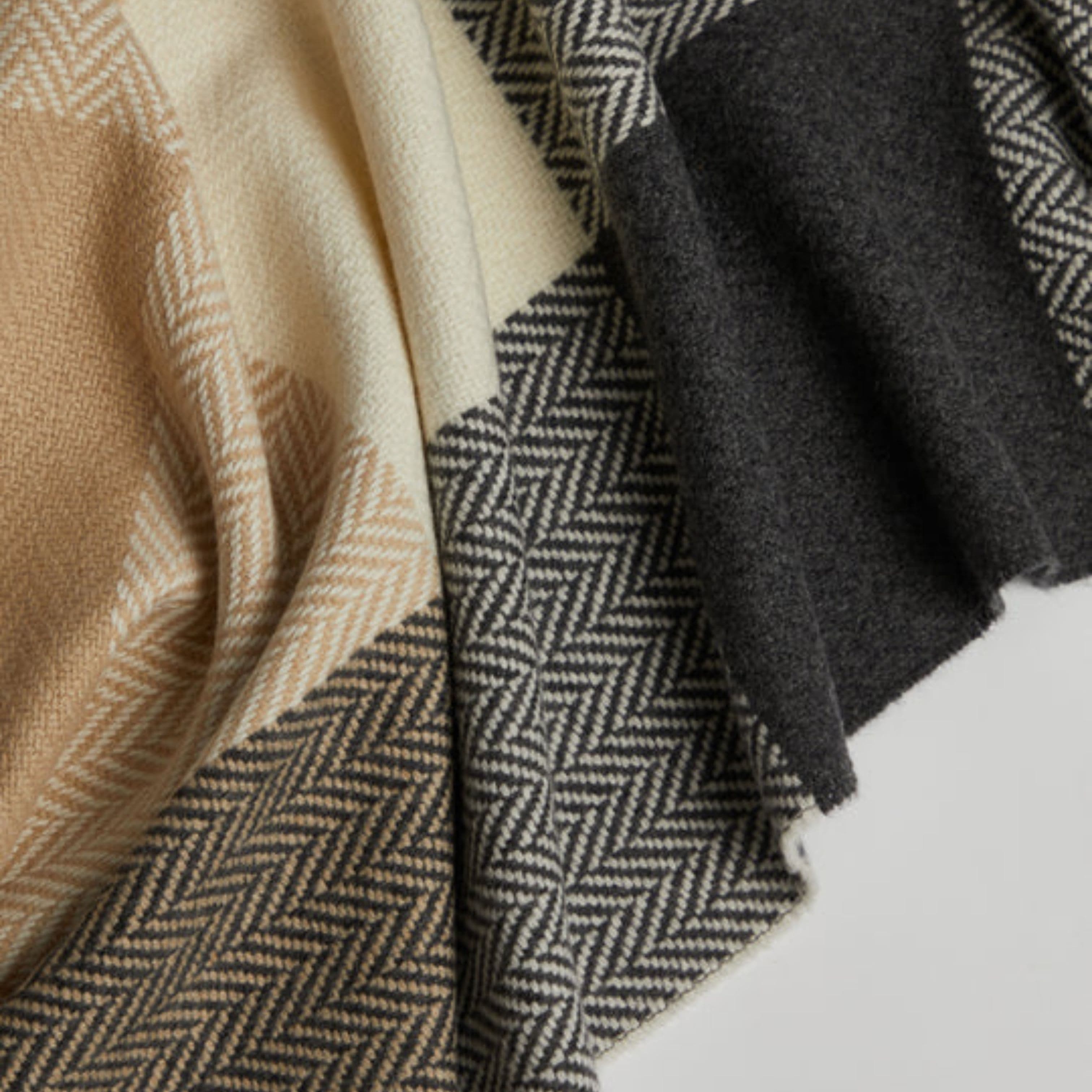 Foxford Lacken | Lambswool & Cashmere Throw