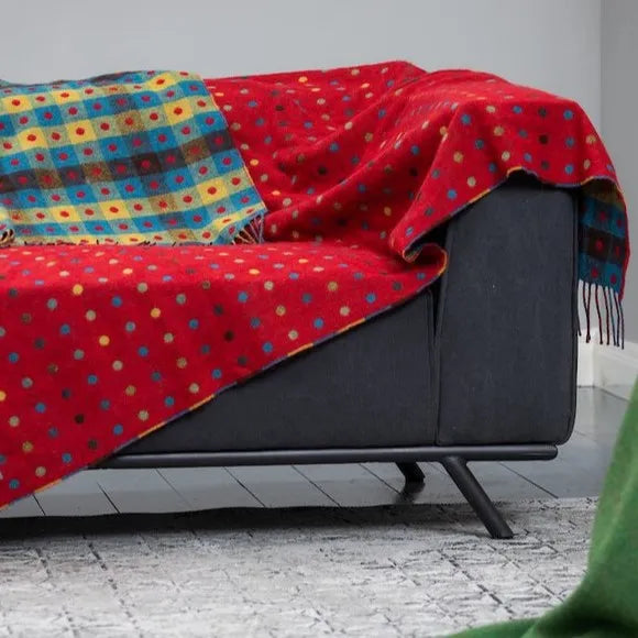 100% lambswool Throw | Spotted Red/Multi