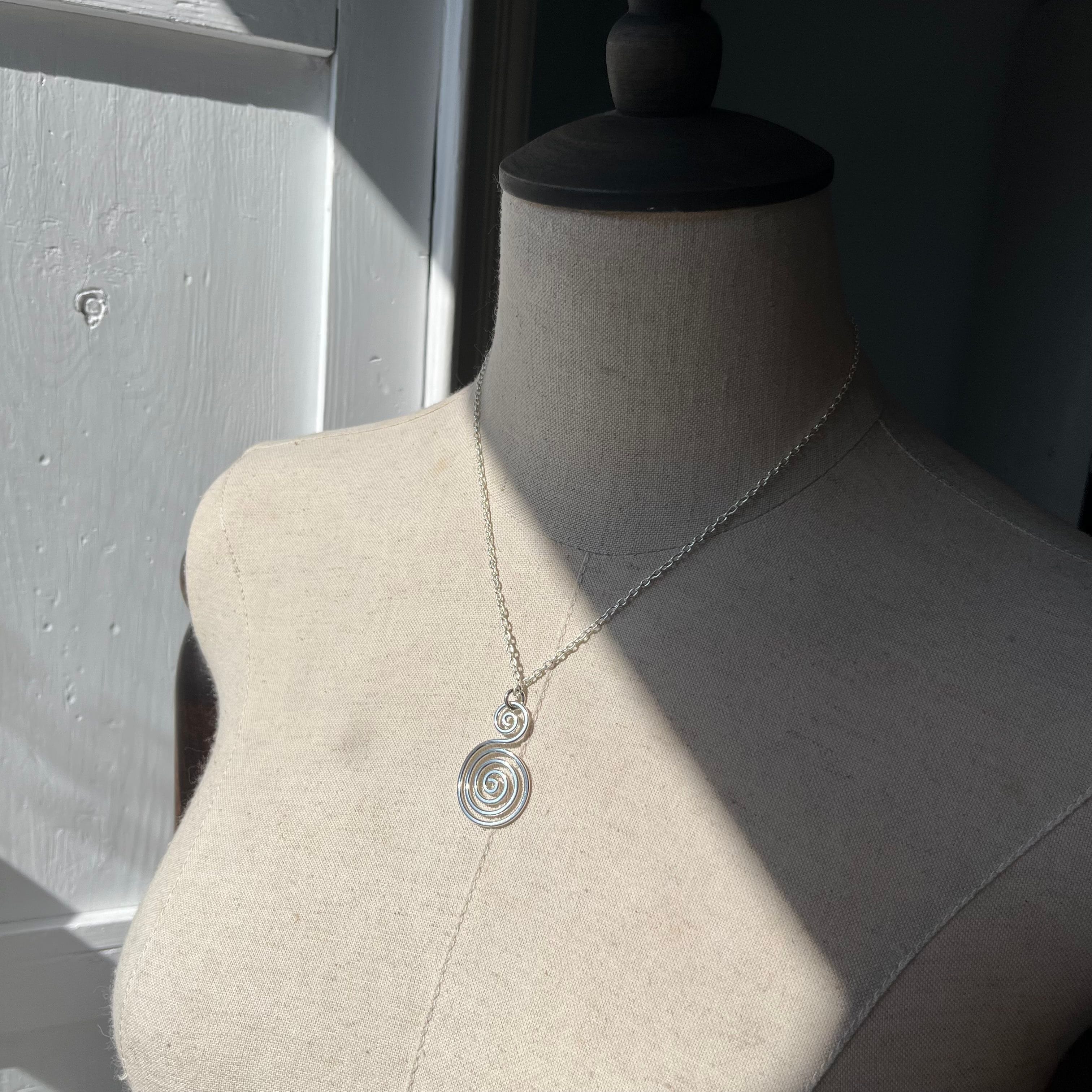 Double Snail | Pendant