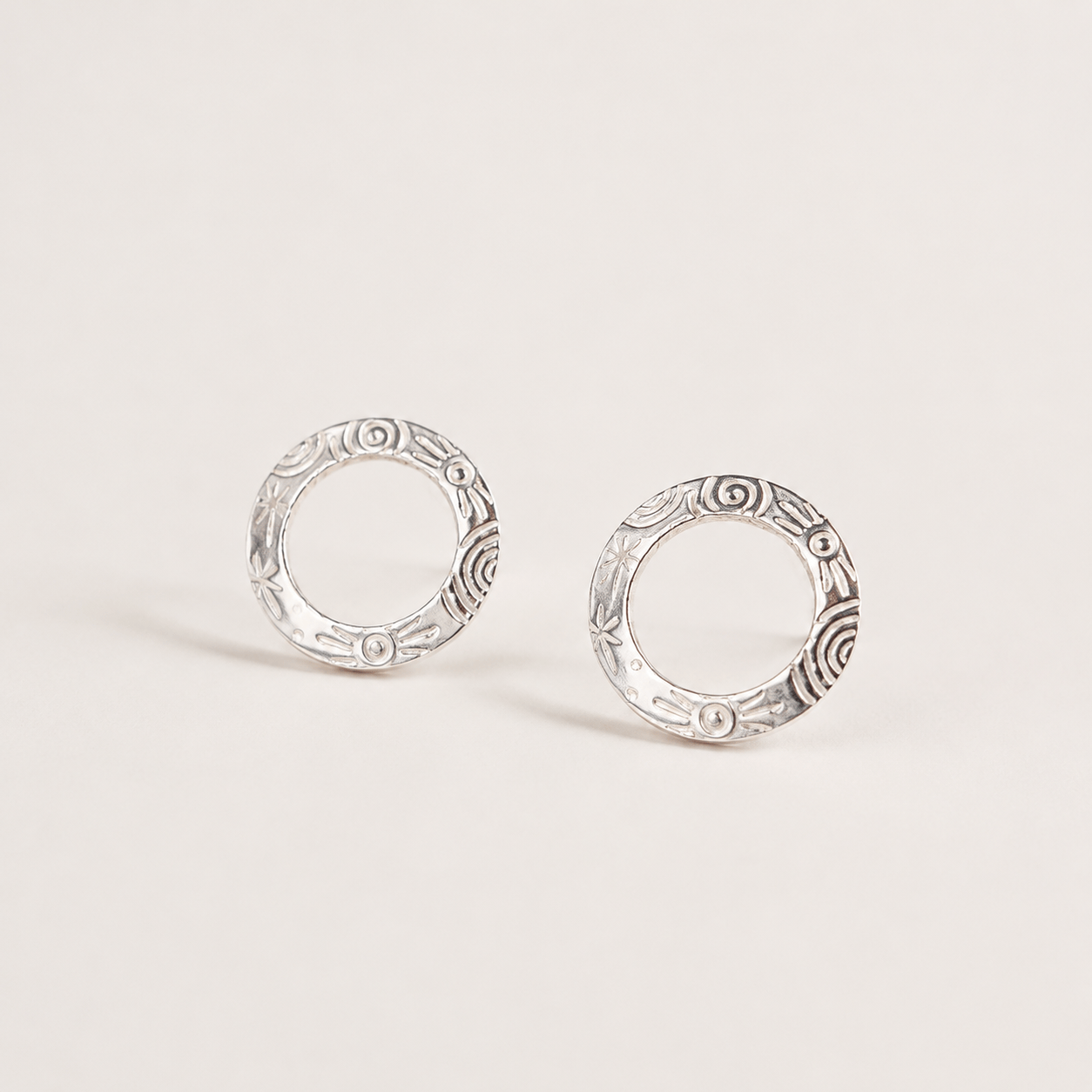 Martina Hamilton Earrings Heaven | Sterling Silver Circle Stud Earrings Medium