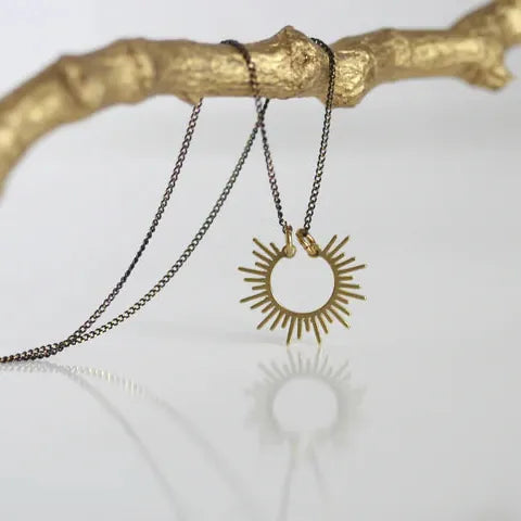 Kaiko Brass Starburst | Delicate Necklace