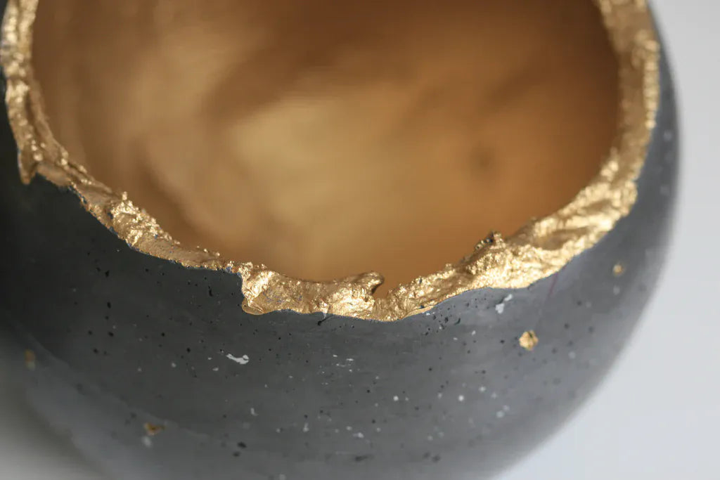 Kaiko Homewares Charcoal Grey & Gold | Concrete Bowl
