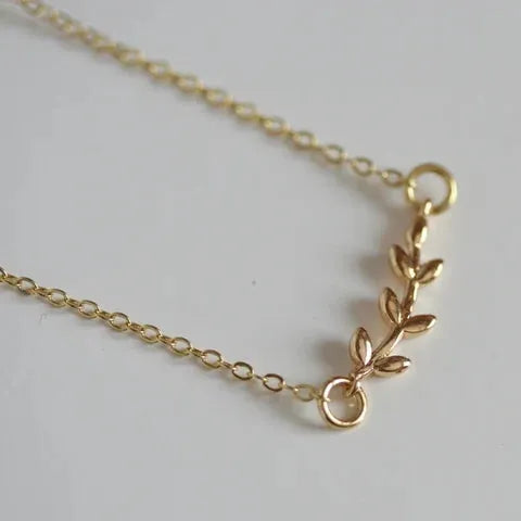 Kaiko Pendants/Necklaces Leaf Gold plated | Delicate Necklace