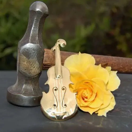 Kieran Cunningham Fiddle | Brass Brooch