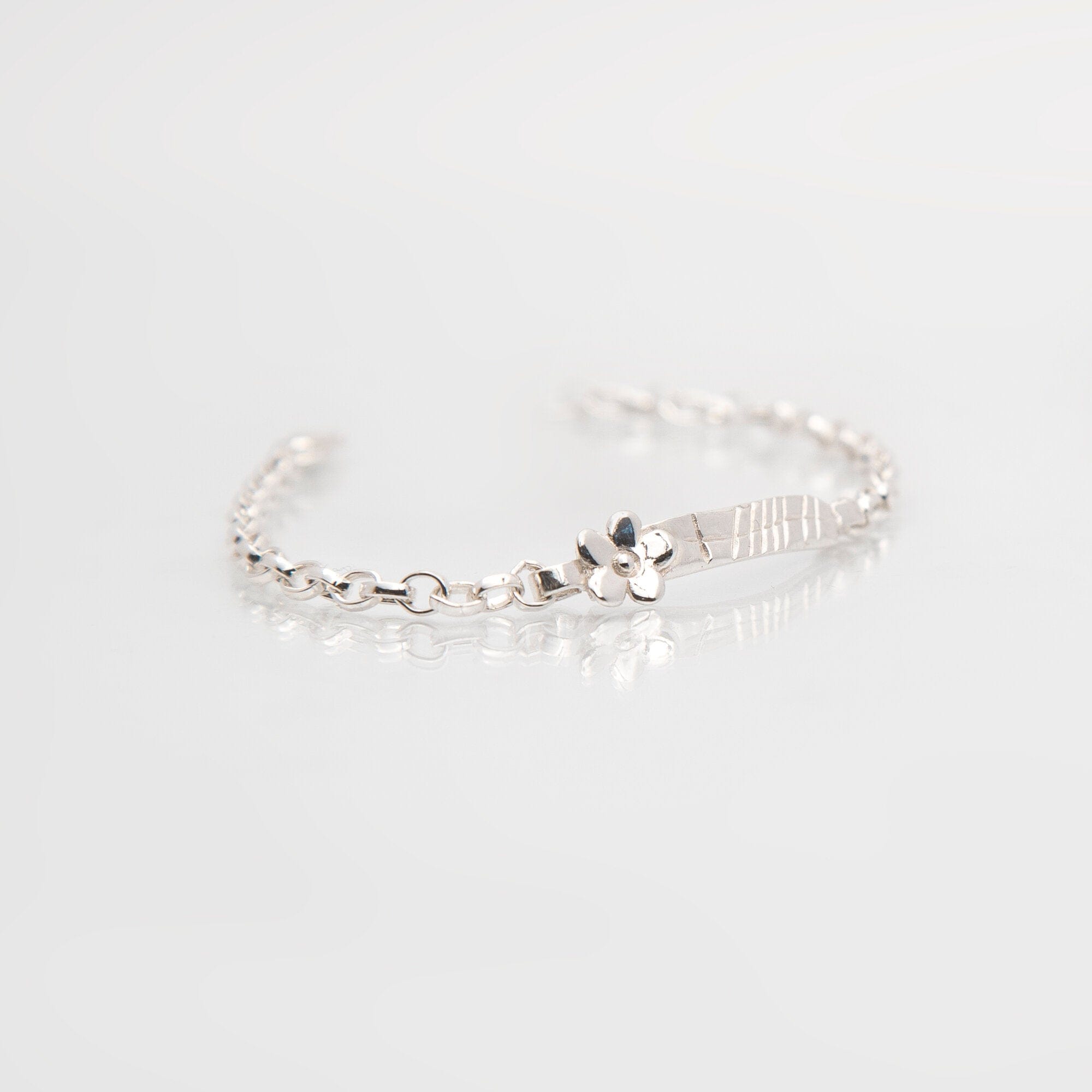 Martina Hamilton Bracelets/Bangles Forget Me Not | Sterling Silver Ogham Grá Love Bracelet