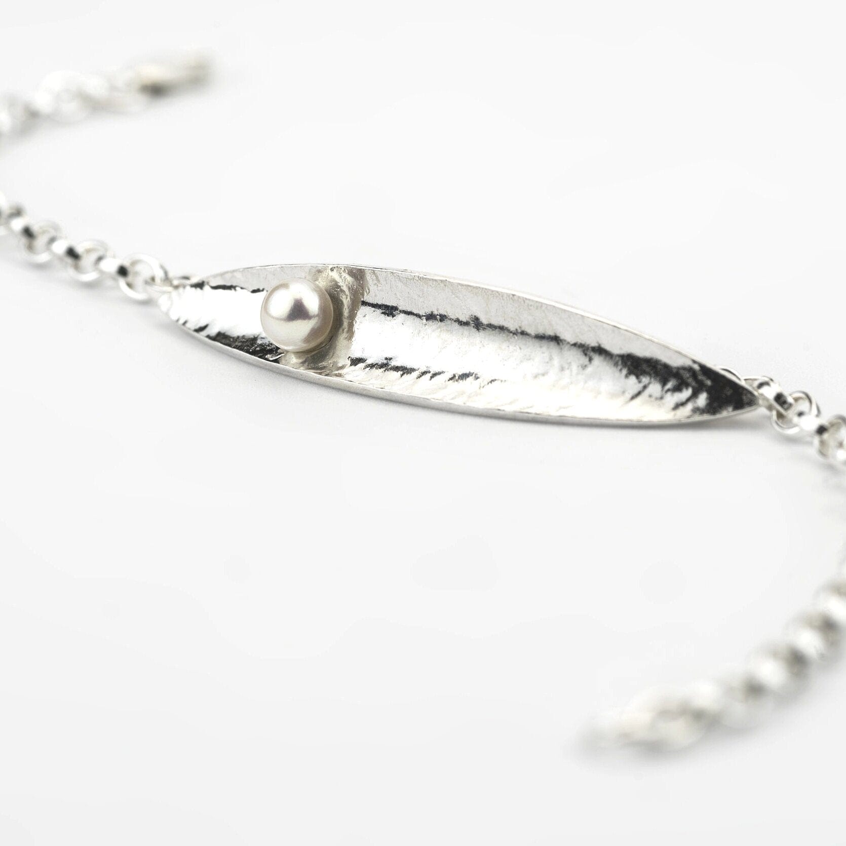 Martina Hamilton Bracelets/Bangles Leaf | Sterling Silver and Fixed Pearl Bracelet