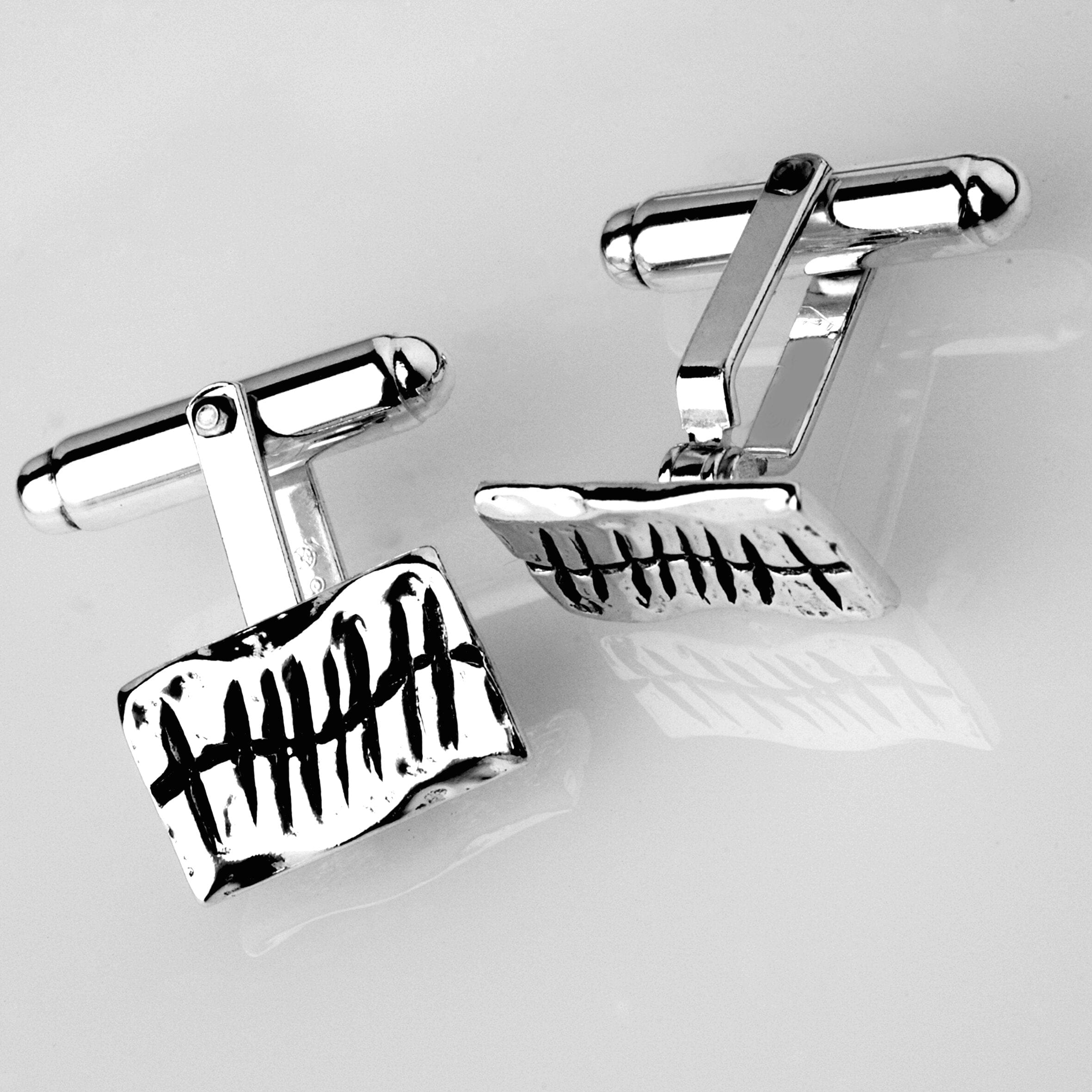 Martina Hamilton Cufflinks Ogham | Sterling Silver Grá Love Cufflinks