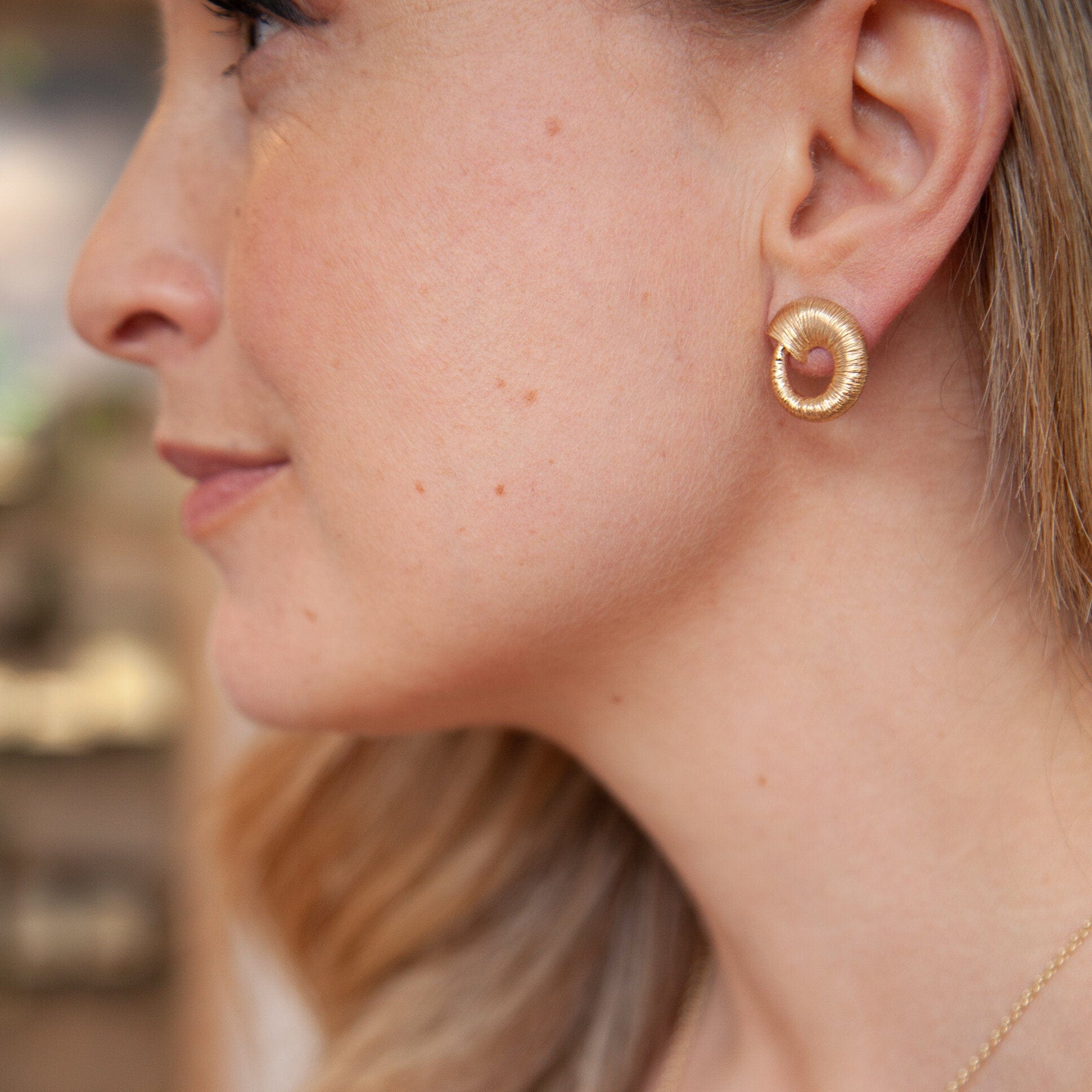 Martina Hamilton Earrings Croí­ Sliogán | 9ct Solid Gold Stud Earrings Medium