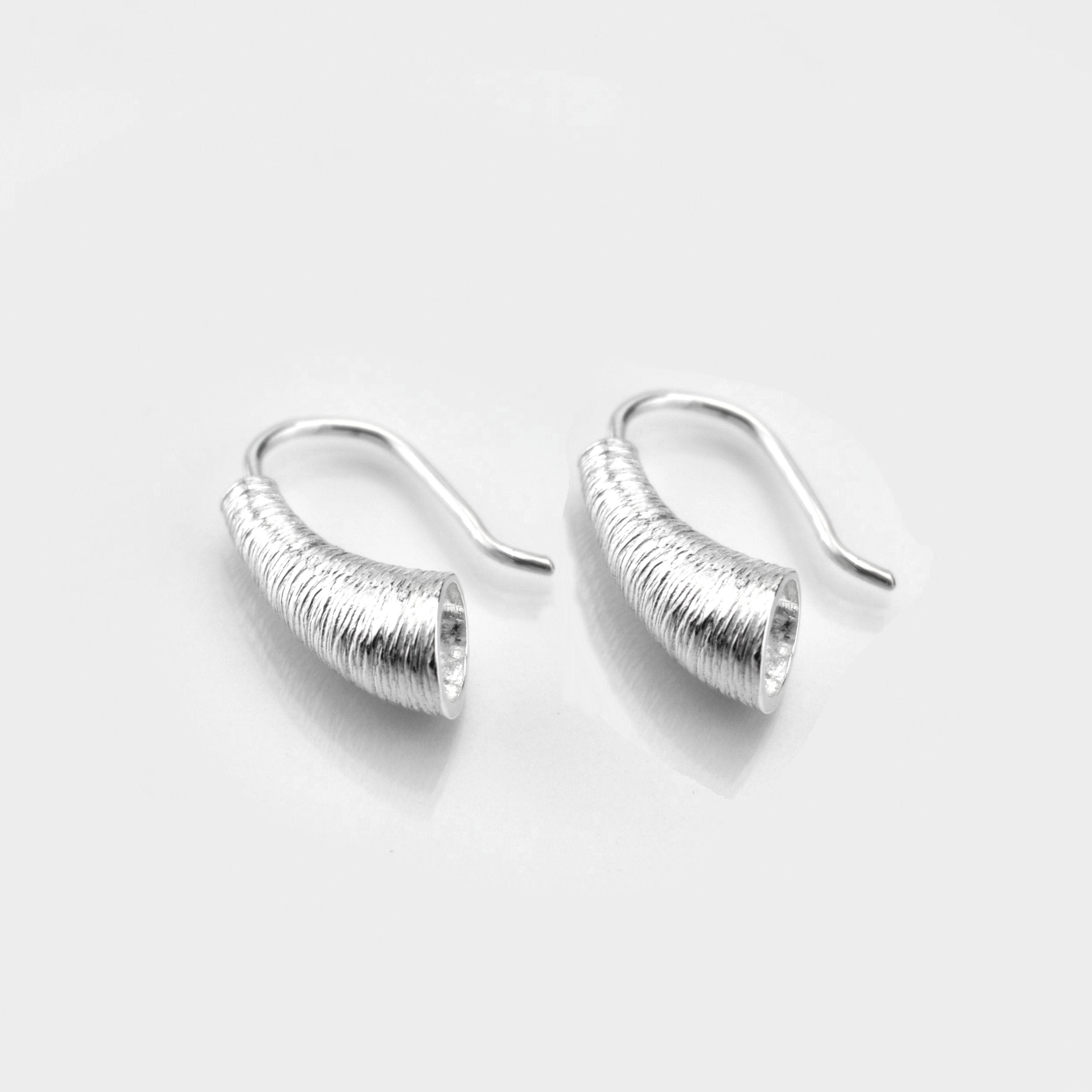 Martina Hamilton Earrings Croí­ Sliogán| Sterling Silver Trumpet Drop Earrings Small