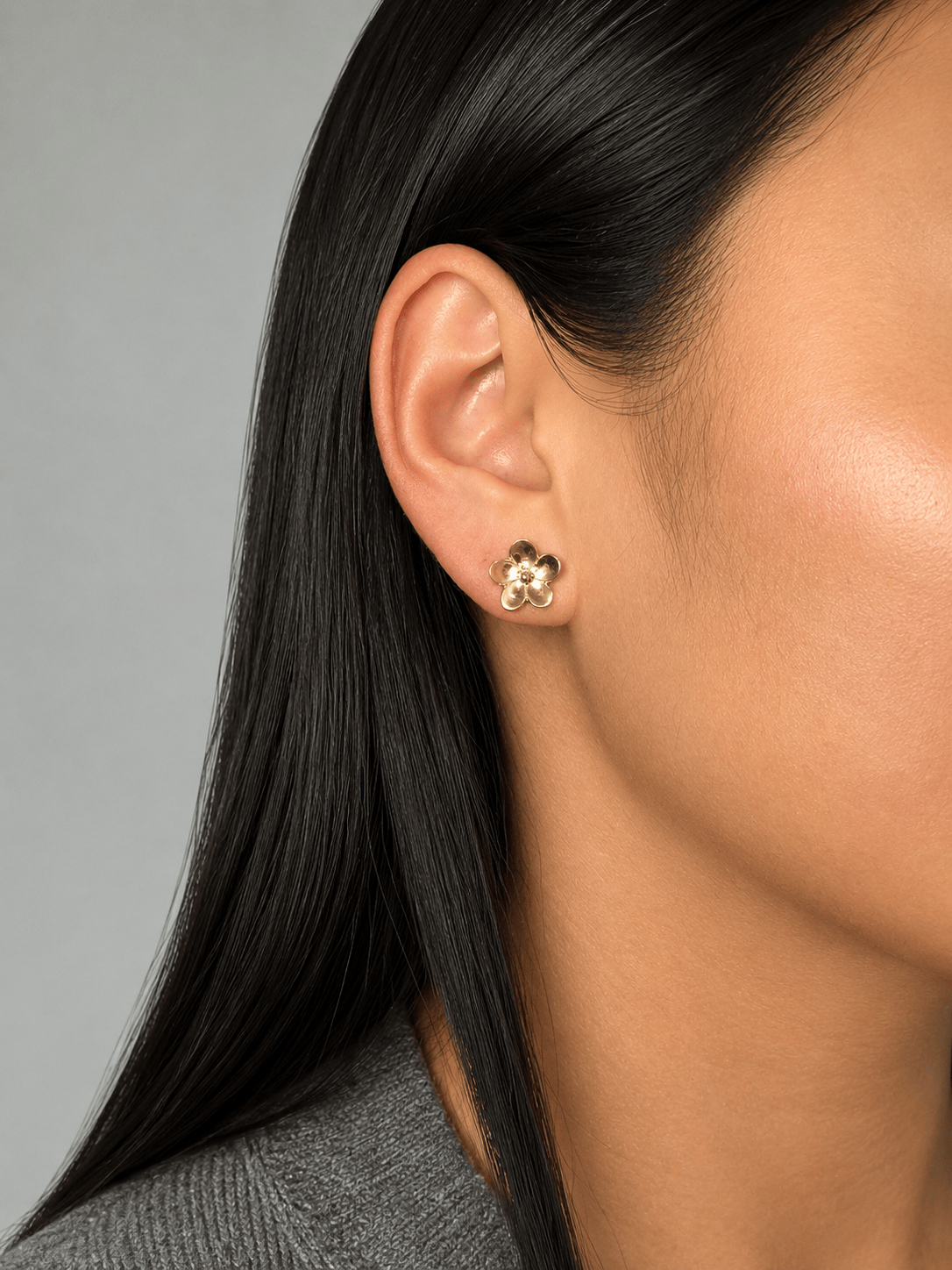 Martina Hamilton Earrings Forget Me Not | 9ct Solid Gold Stud Earrings Medium