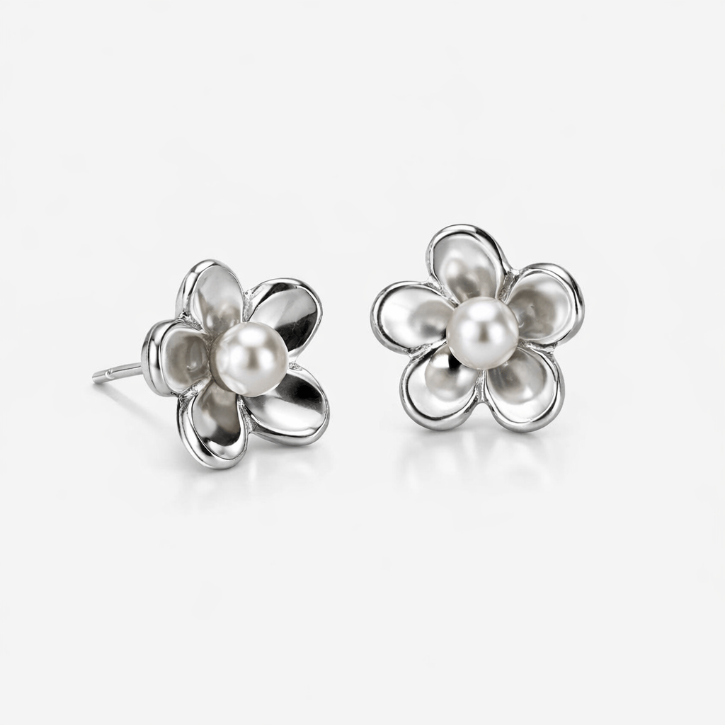 Martina Hamilton Earrings Forget Me Not | Sterling Silver and Pearl Stud Earrings Medium