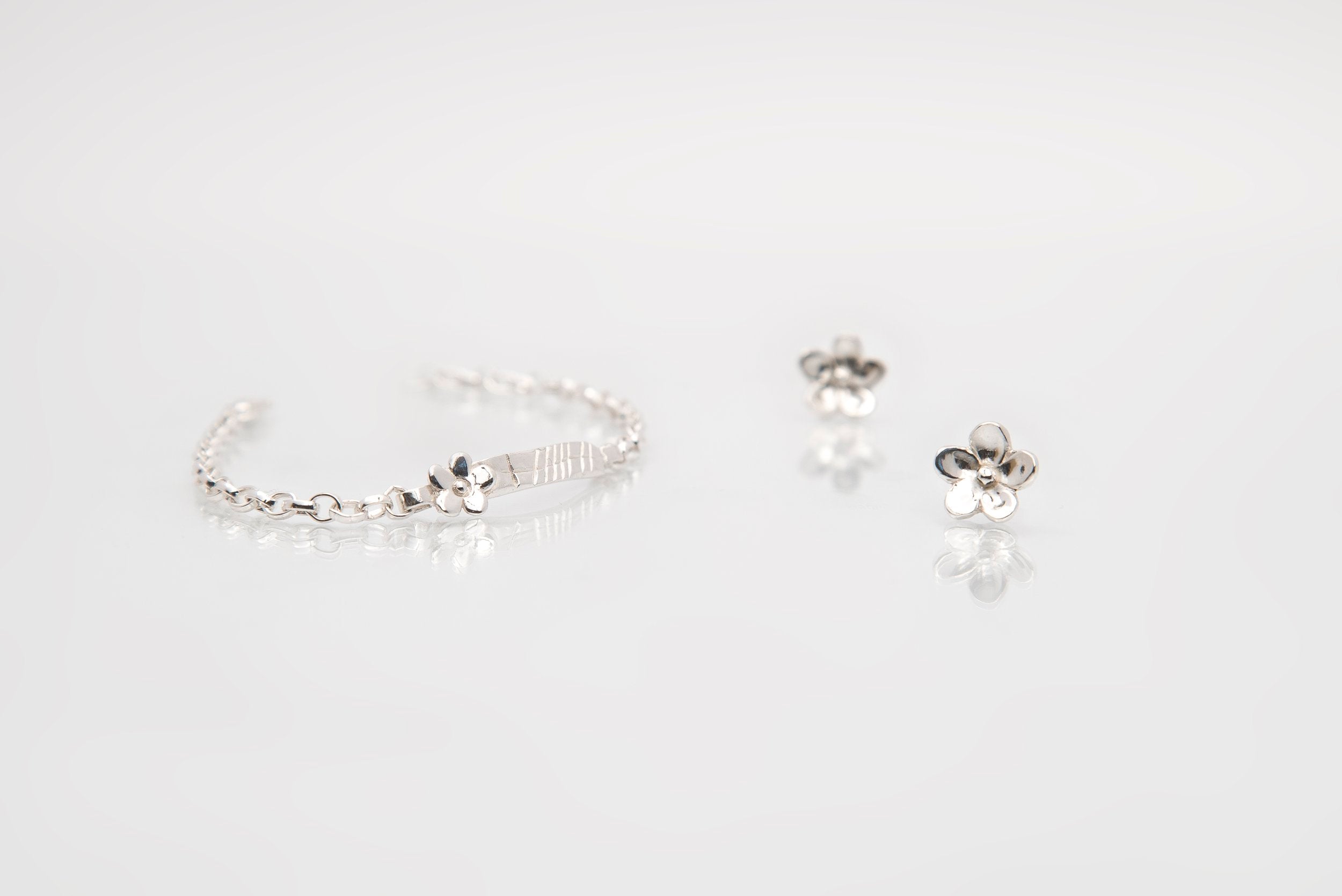 Martina Hamilton Earrings Forget Me Not | Sterling Silver Stud Earrings Medium