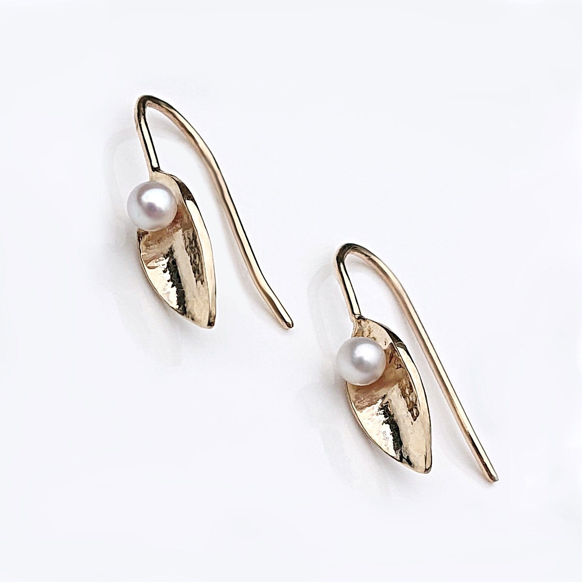Martina Hamilton Earrings Leaf | 9ct Solid Gold and Pearl Drop Earrings Medium