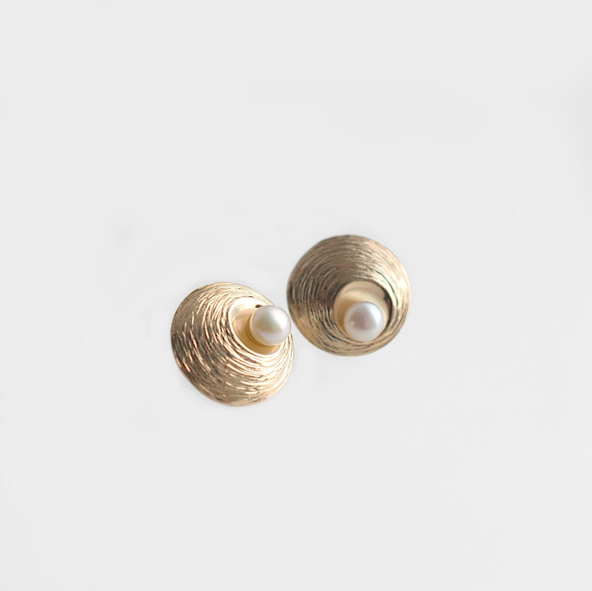 Martina Hamilton Earrings Oyster Pearl | 9ct Solid Gold and Pearl Stud Earrings Small