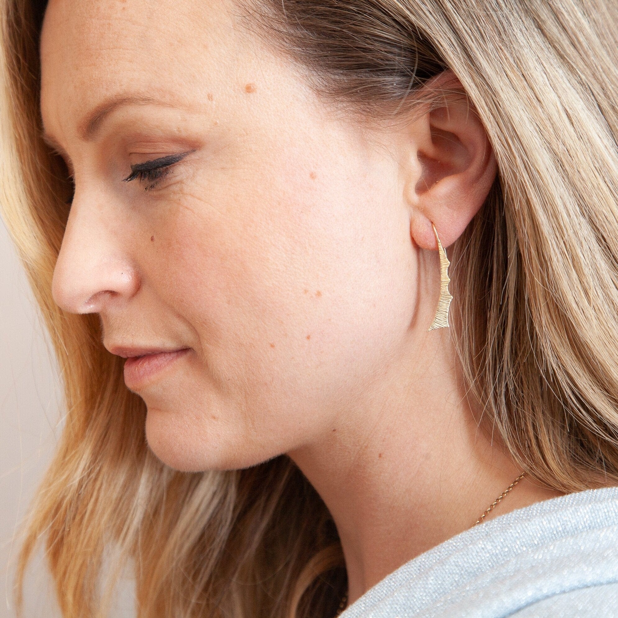 Martina Hamilton Earrings Seashore | 9ct Gold Drop Earrings