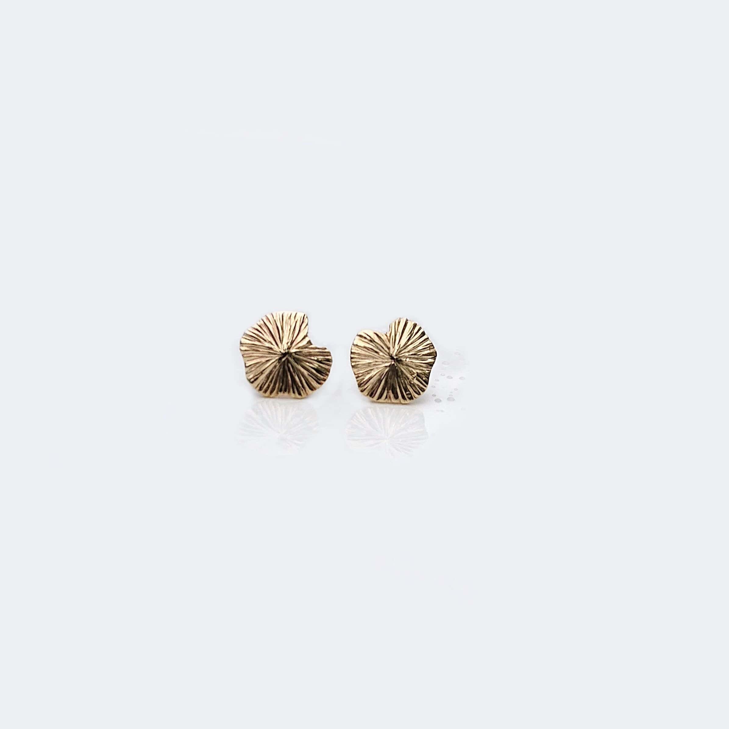 Martina Hamilton Earrings Seashore | 9ct Yellow Gold Stud Earrings Small