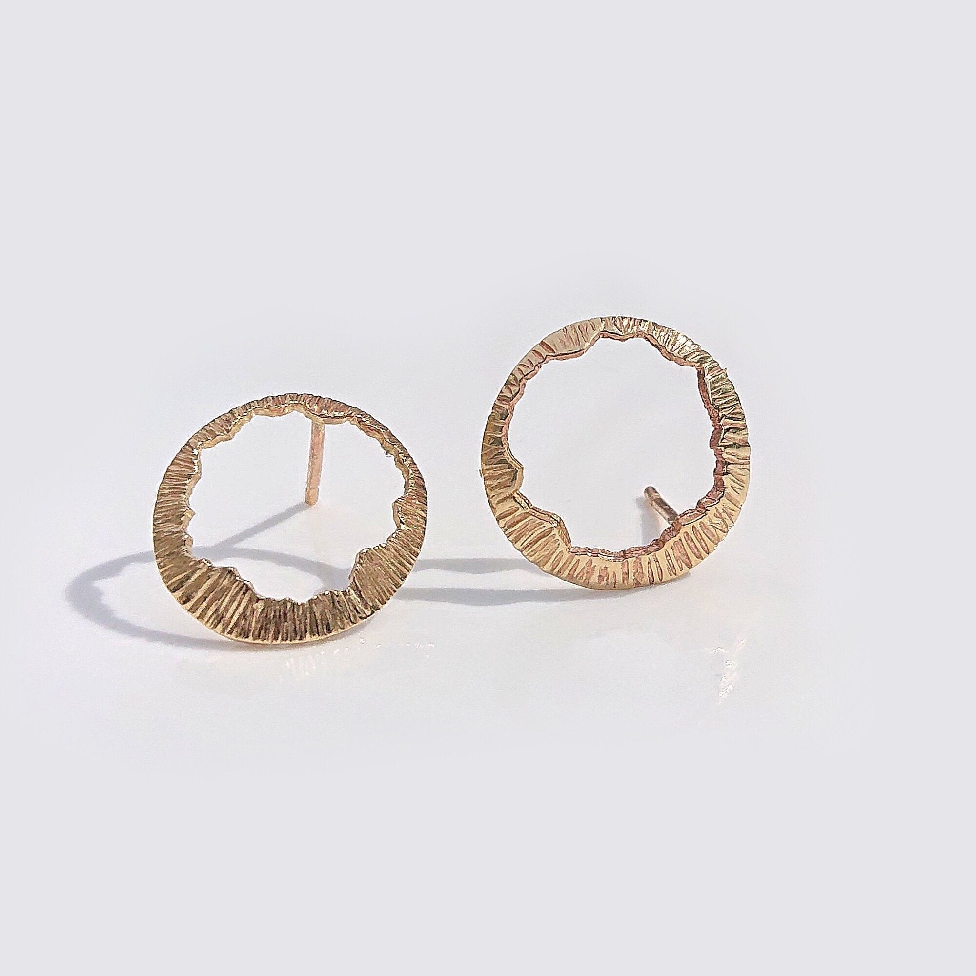 Martina Hamilton Earrings Shell | 9ct Solid Gold Stud Earrings Petite