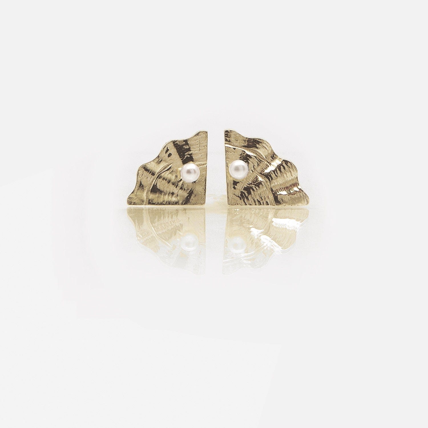 Martina Hamilton Earrings Shore | 9ct Solid Gold and Pearl Stud Earrings