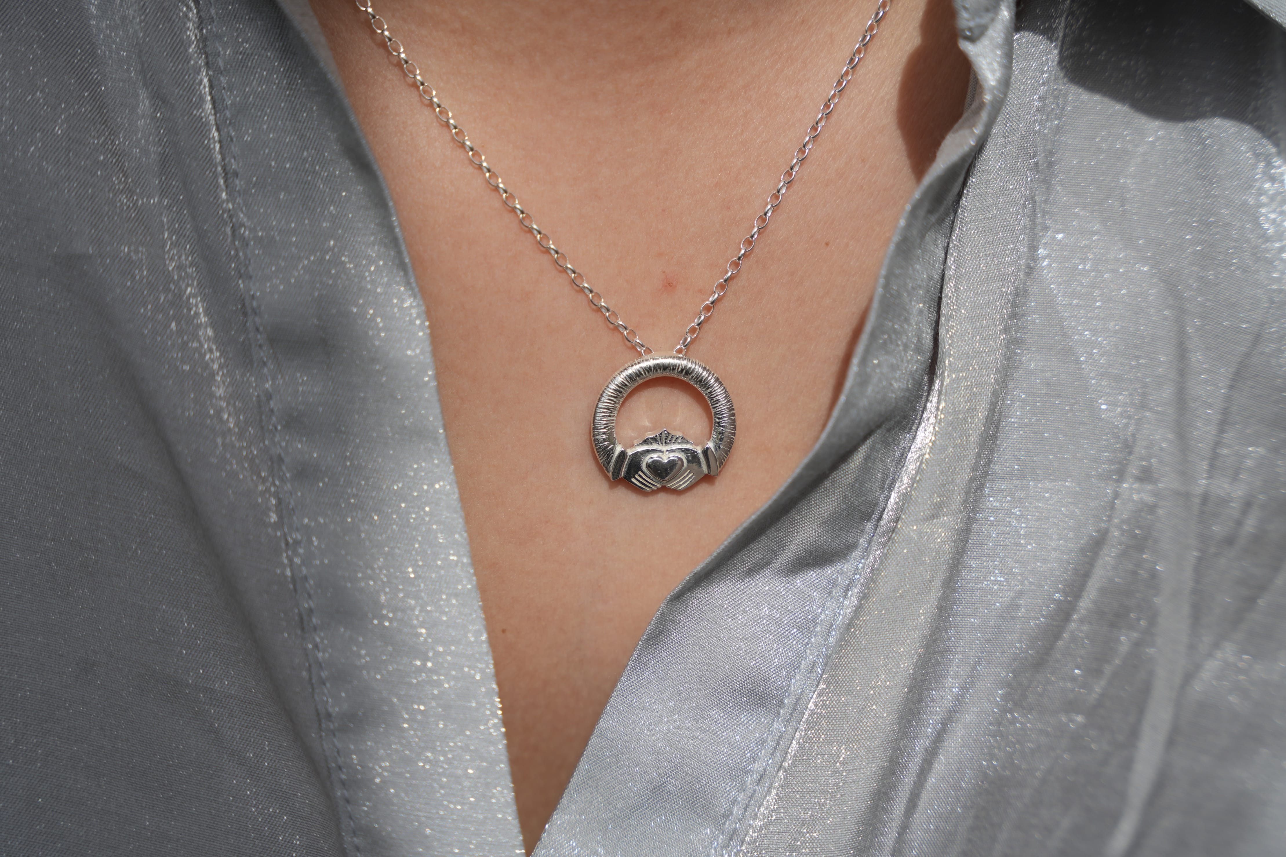 Martina Hamilton Pendants/Necklaces Ériu | Claddagh Sterling Silver Pendant